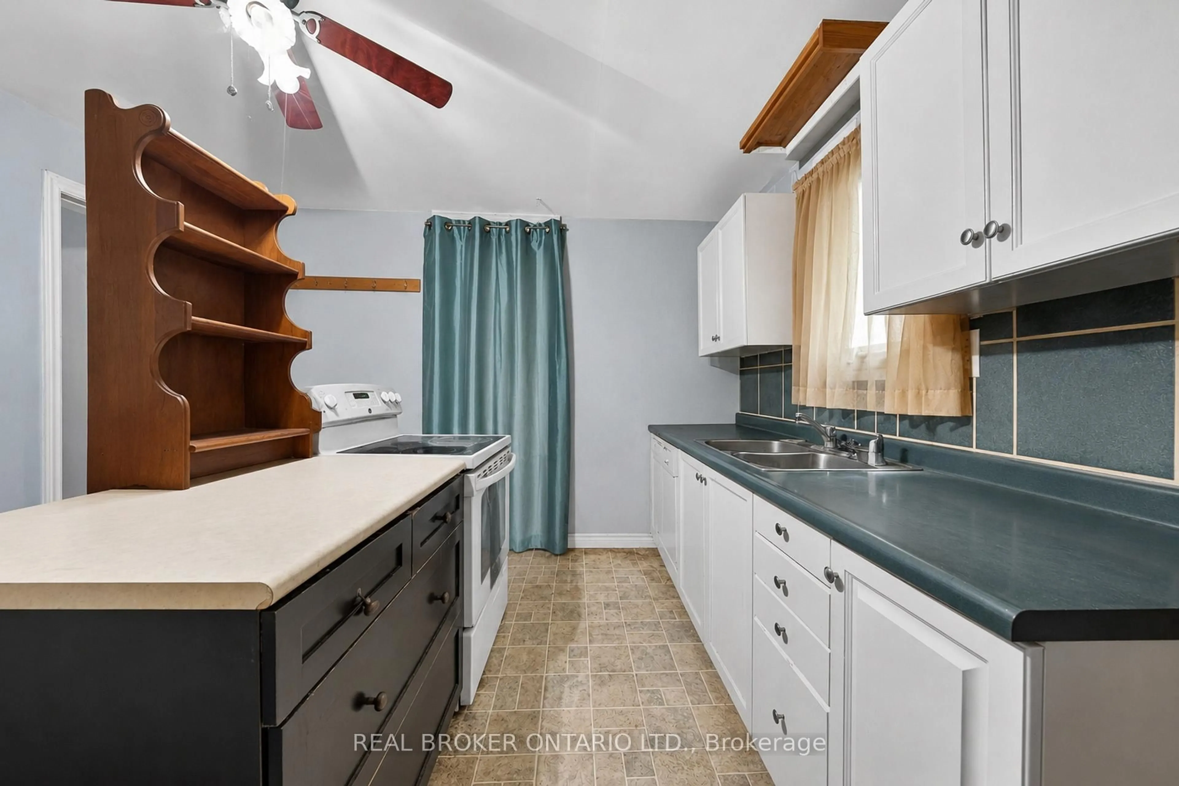 Standard kitchen, unknown for 236 Marlborough St, Brantford Ontario N3S 4T3
