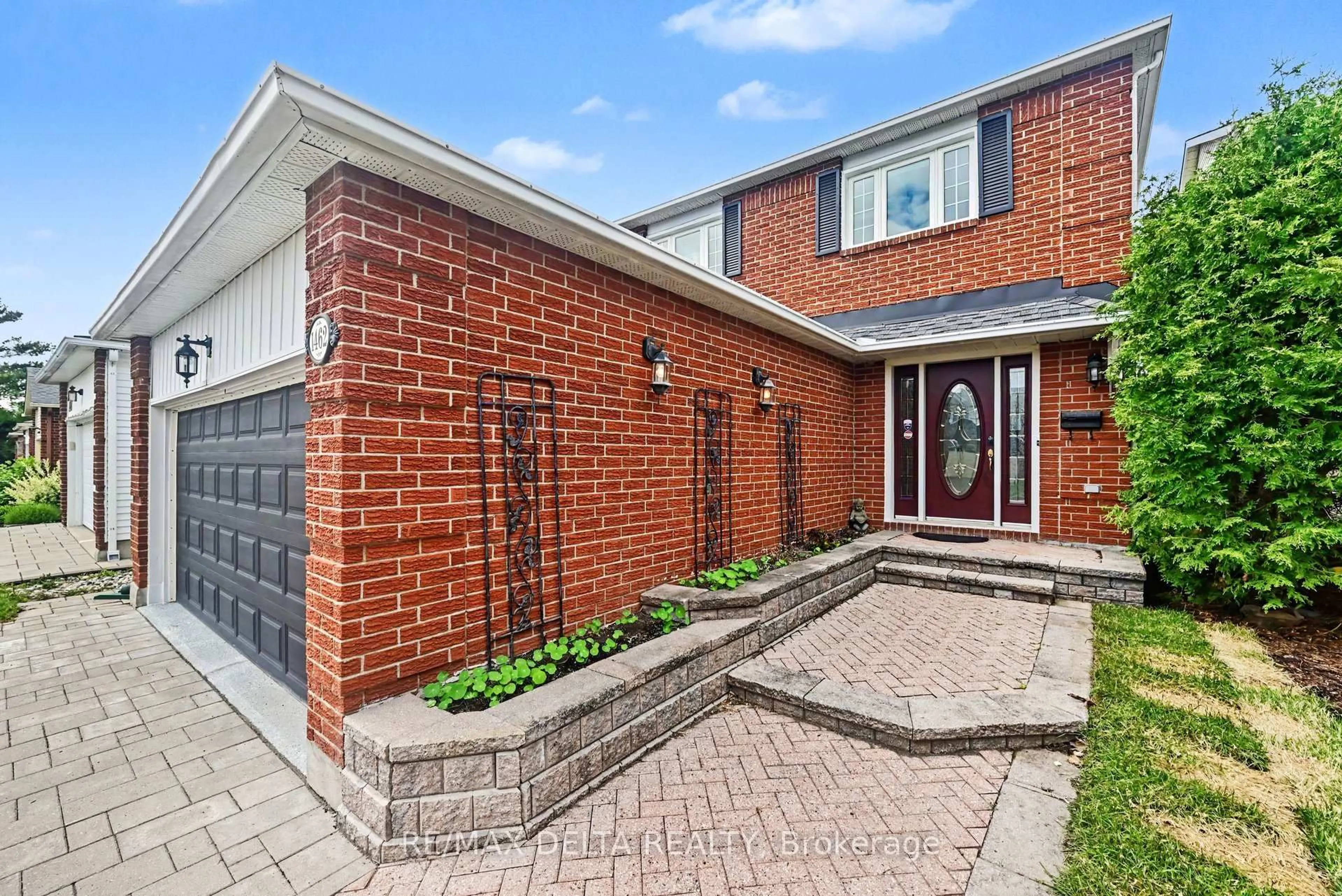 Home with brick exterior material, street for 1462 Laurin Cres, Ottawa Ontario K1E 3G7