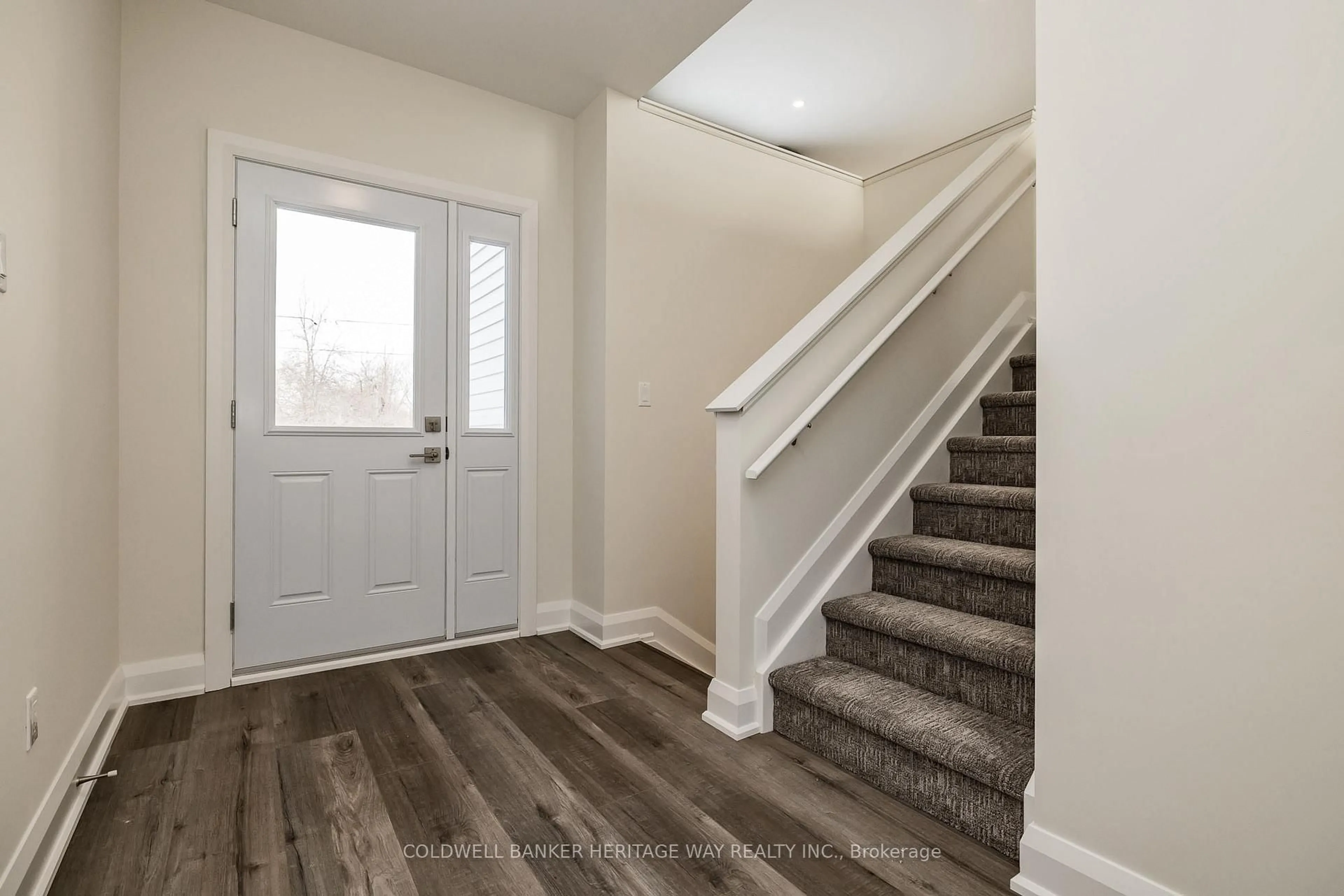 Indoor entryway for 1759 Drummond Con 7 Rd, Perth Ontario K7H 0L8