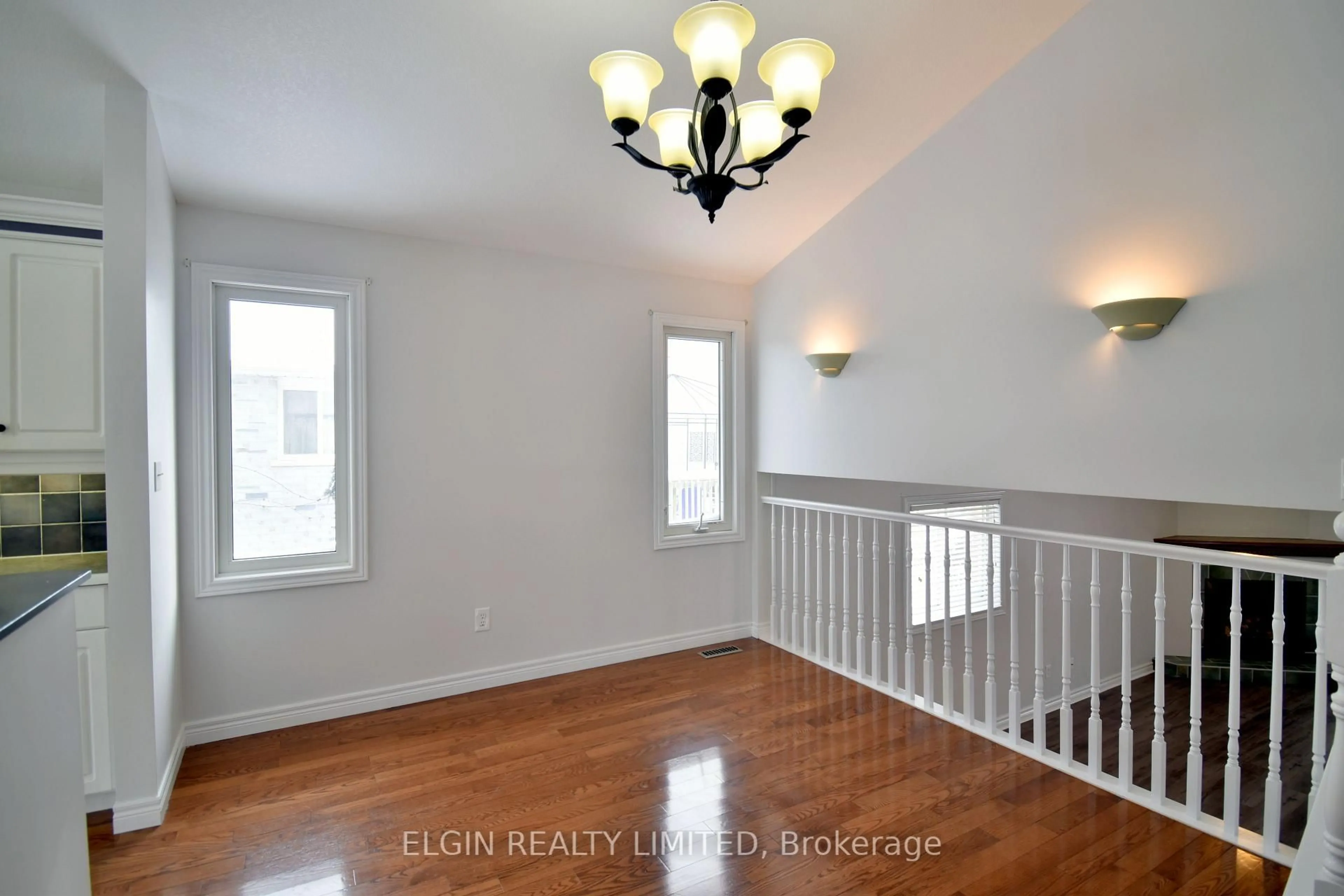A pic of a room for 578 Wellington St, St. Thomas Ontario N5R 6E1
