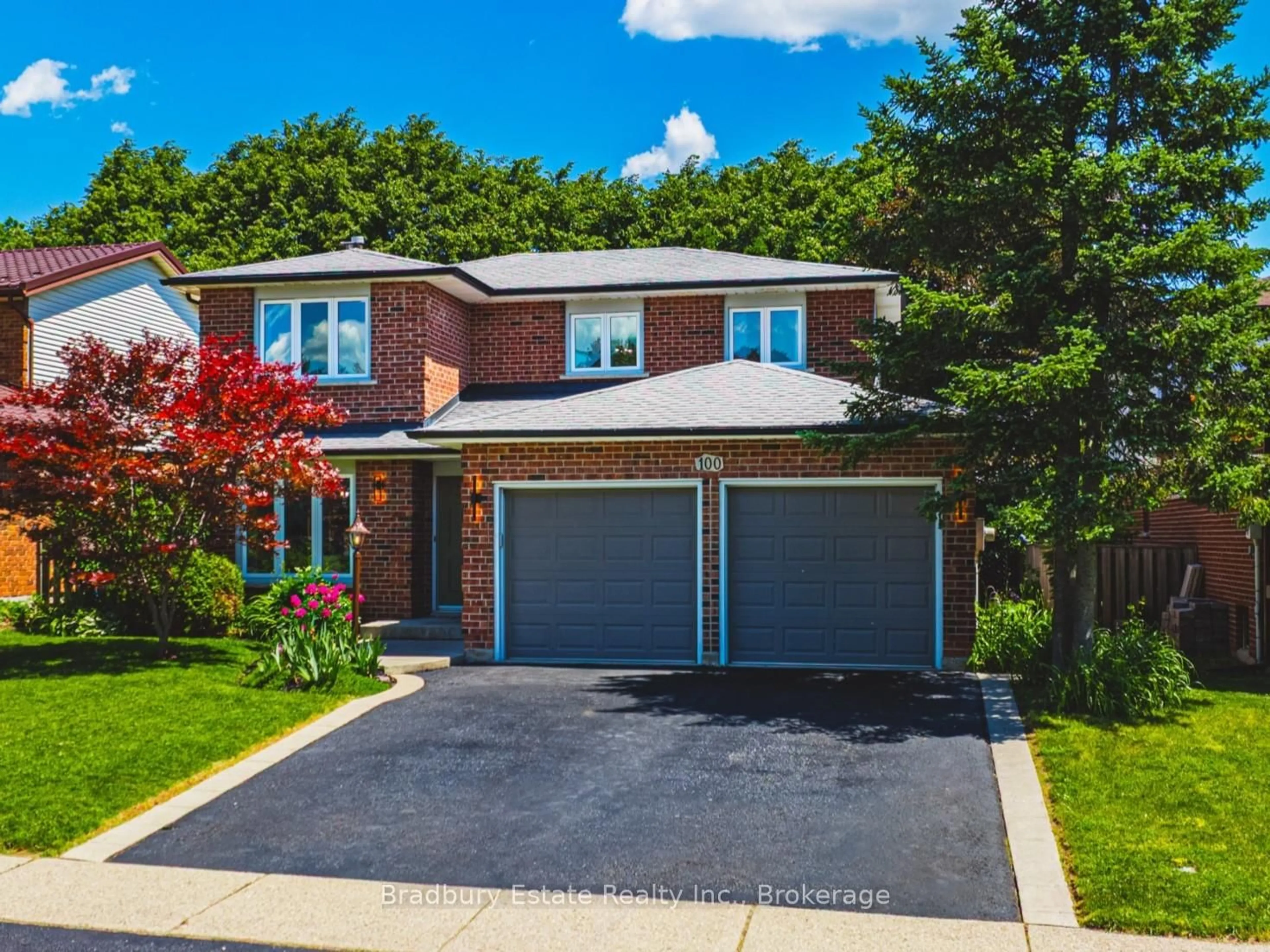 Home with brick exterior material, street for 100 Chudleigh St, Hamilton Ontario L0K 2H6