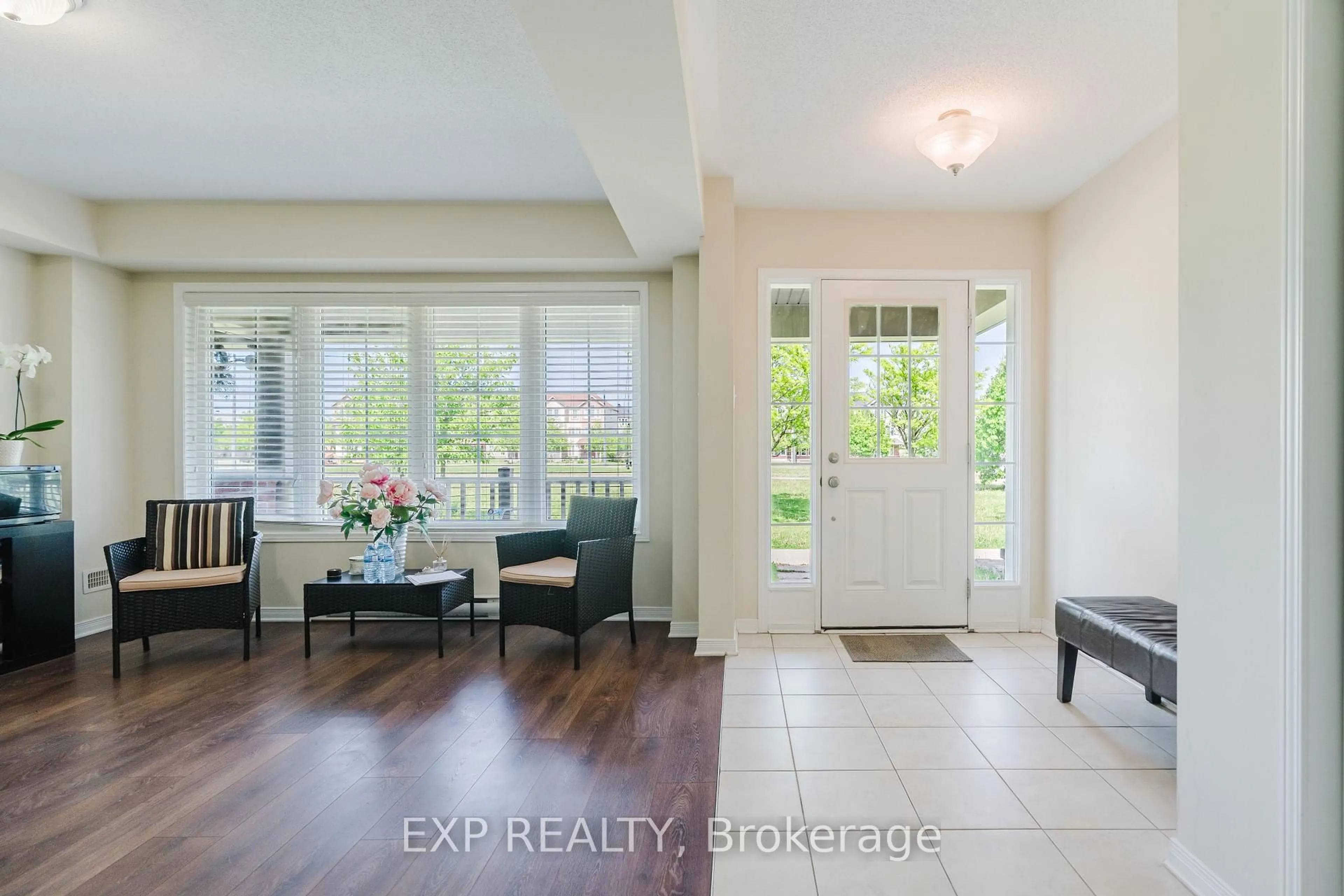 Indoor entryway for 3721F Riverbreeze St, Ottawa Ontario K2J 0T1