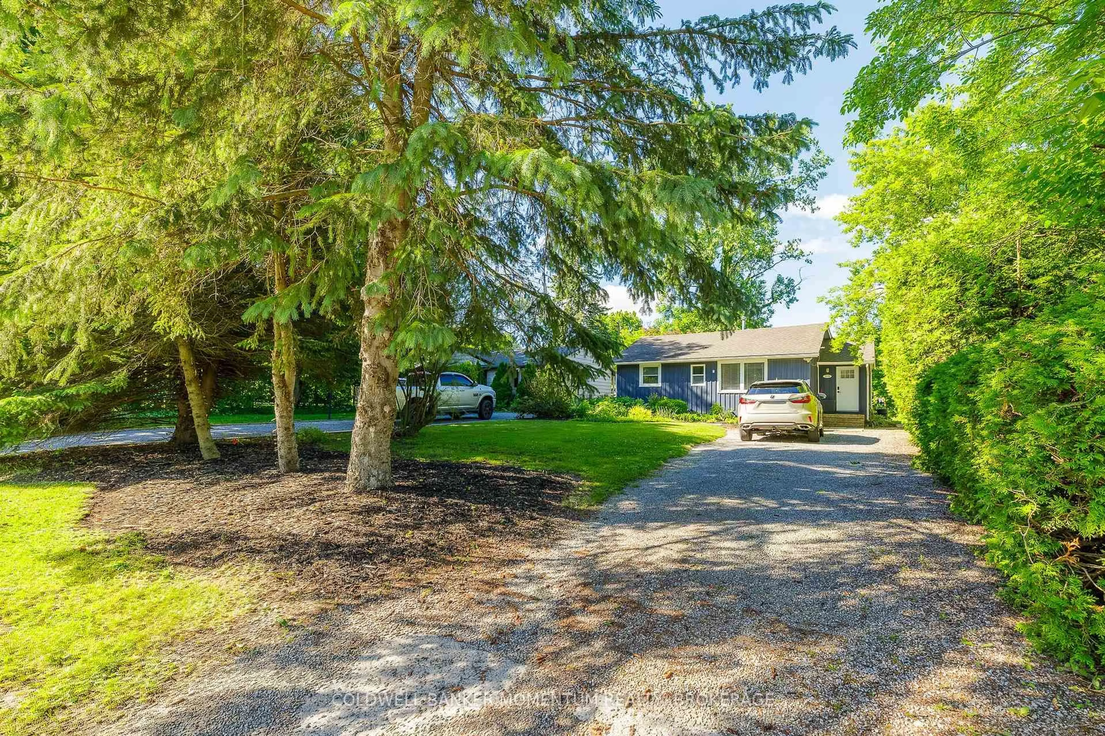 A pic from outside/outdoor area/front of a property/back of a property/a pic from drone, street for 376 WILLIAM St, Niagara-on-the-Lake Ontario L0S 1J0