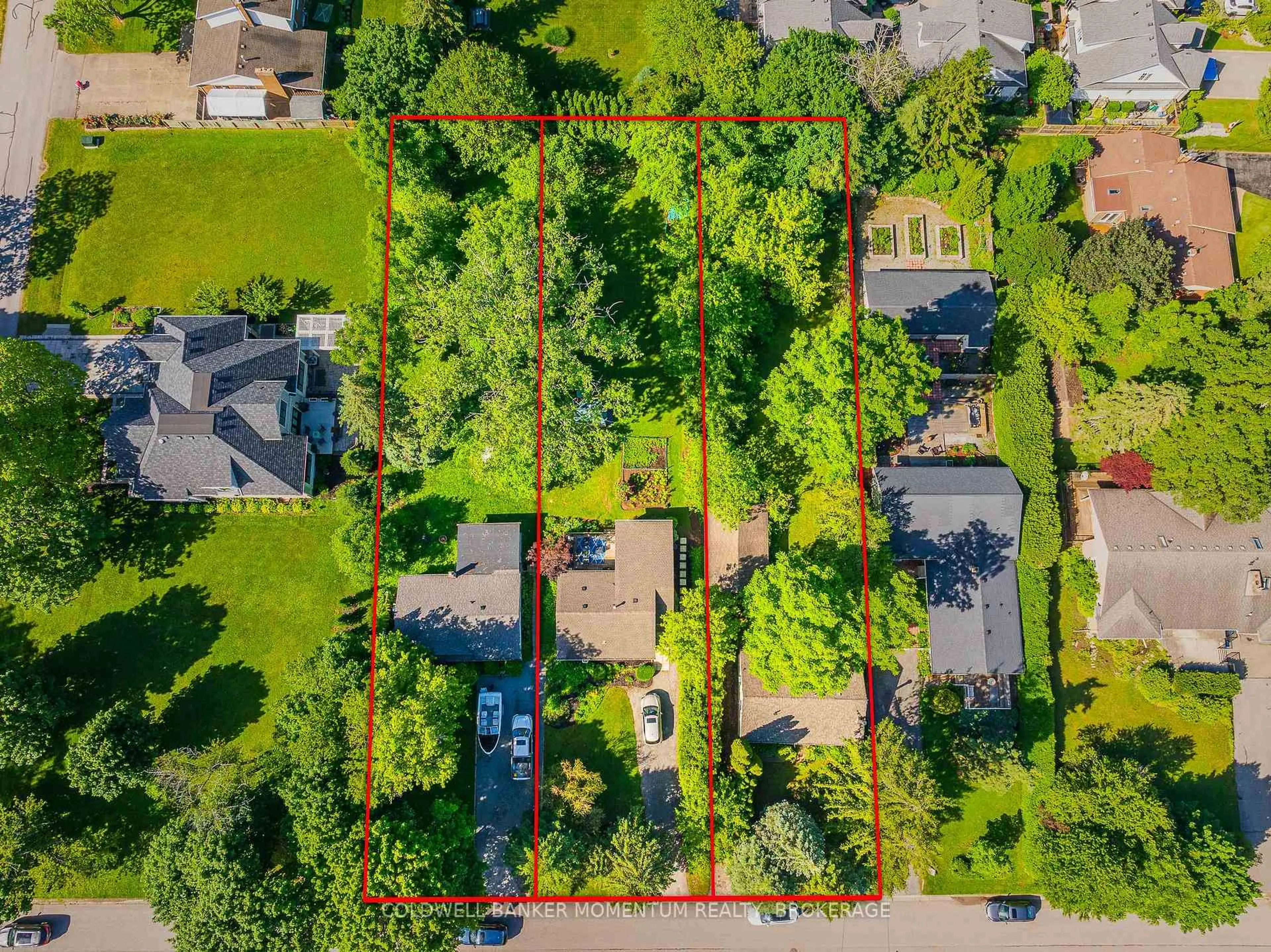 A pic from outside/outdoor area/front of a property/back of a property/a pic from drone, street for 376 WILLIAM St, Niagara-on-the-Lake Ontario L0S 1J0