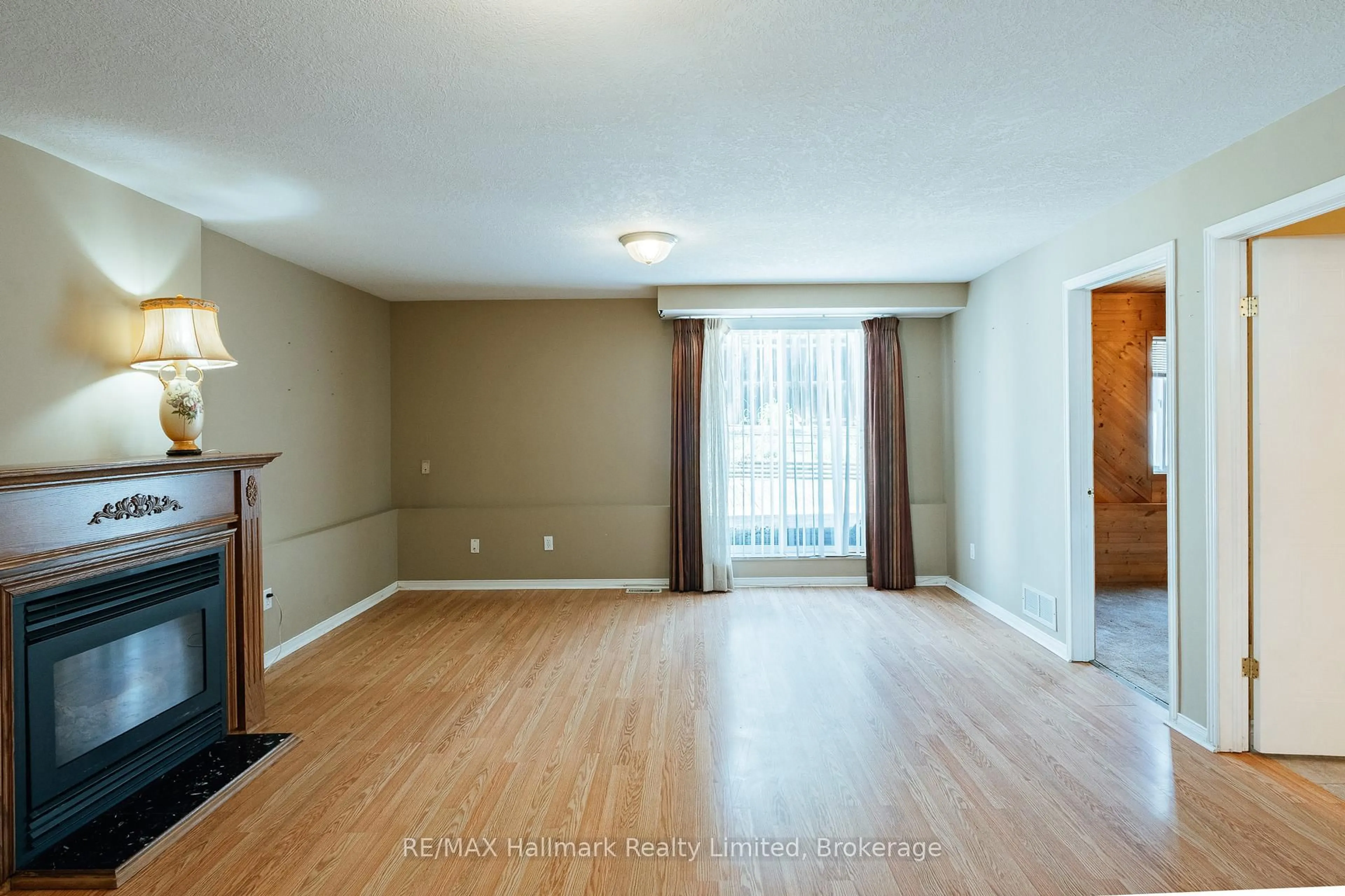 A pic of a room for 389 Starwood Dr, Guelph Ontario N1E 7A3