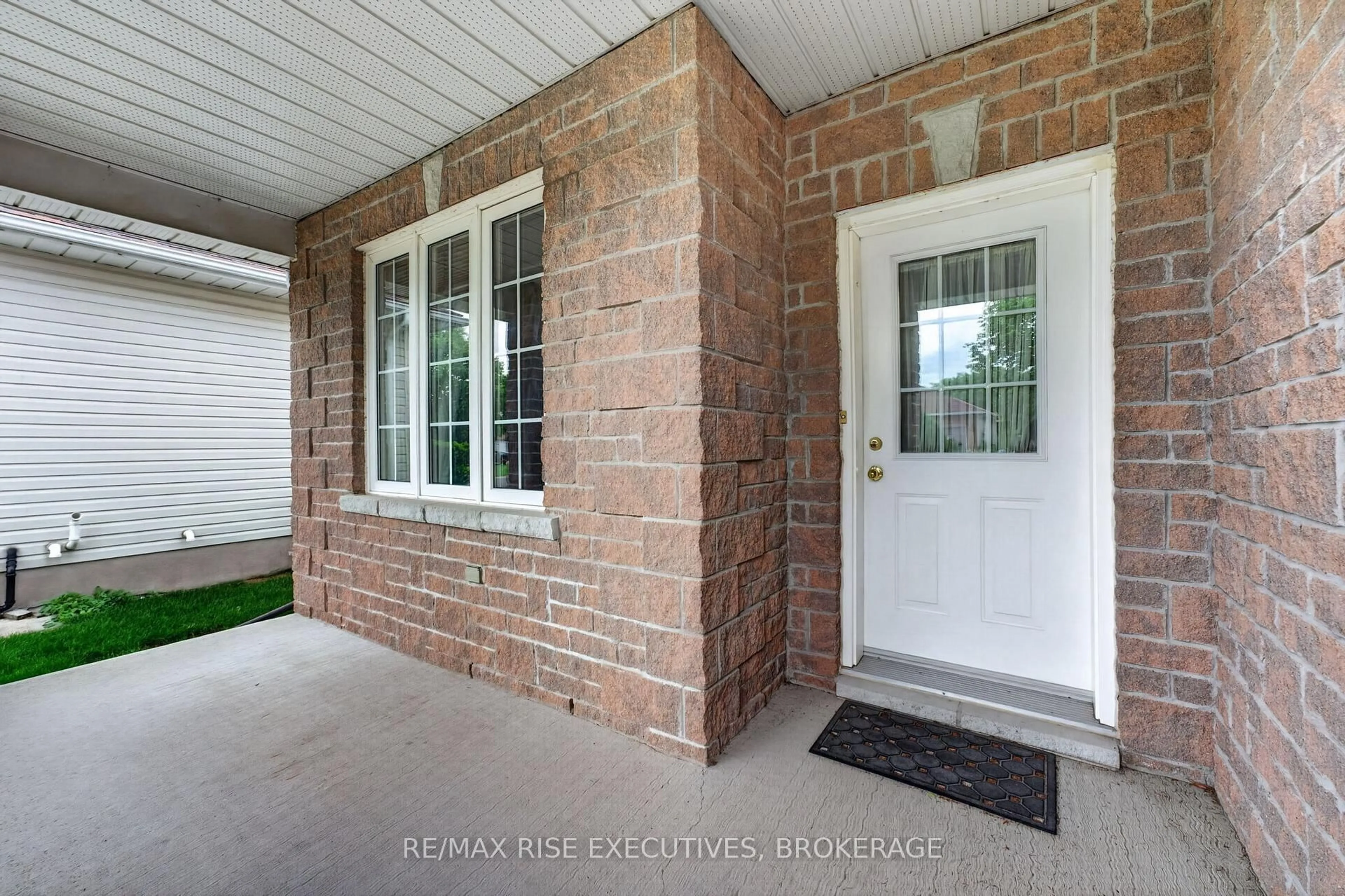 Unknown for 243 Sheridan St, Kingston Ontario K7P 3C6