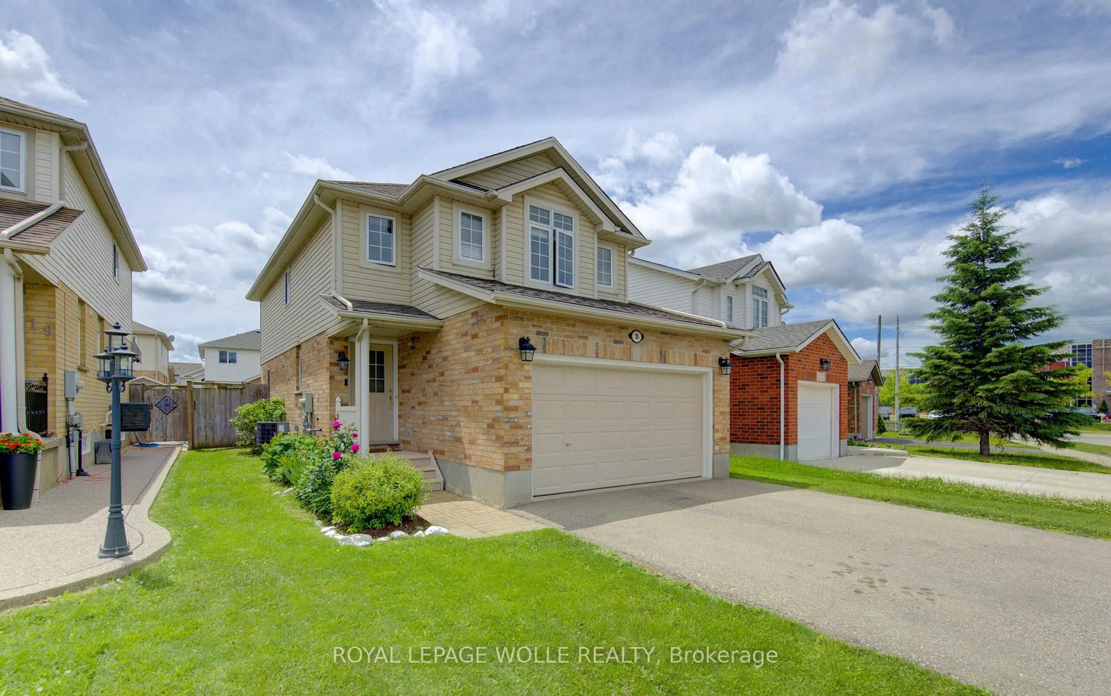 Unknown for 15 Cotton Grass St, Kitchener Ontario N2E 3T7