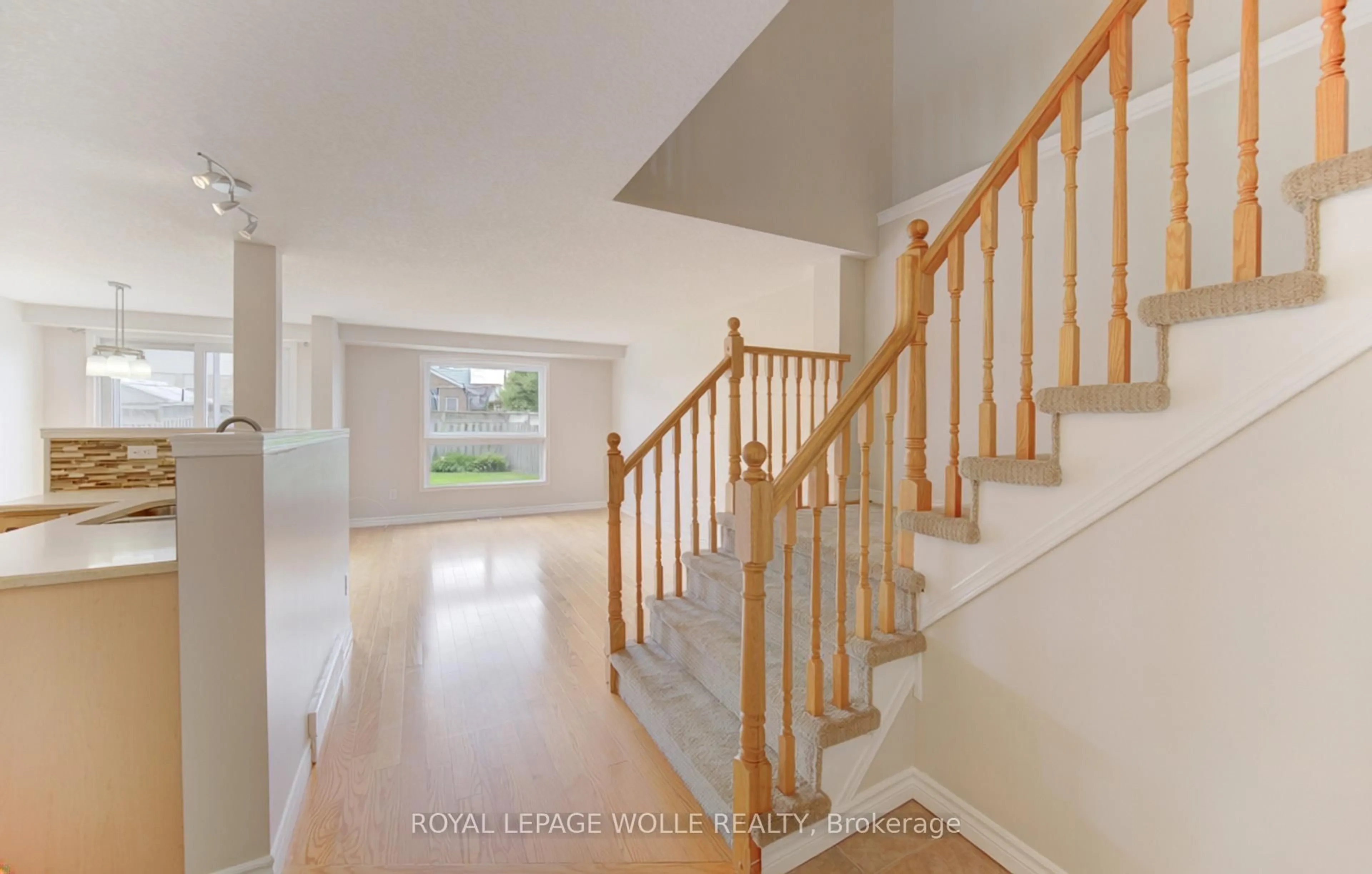 Unknown for 15 Cotton Grass St, Kitchener Ontario N2E 3T7