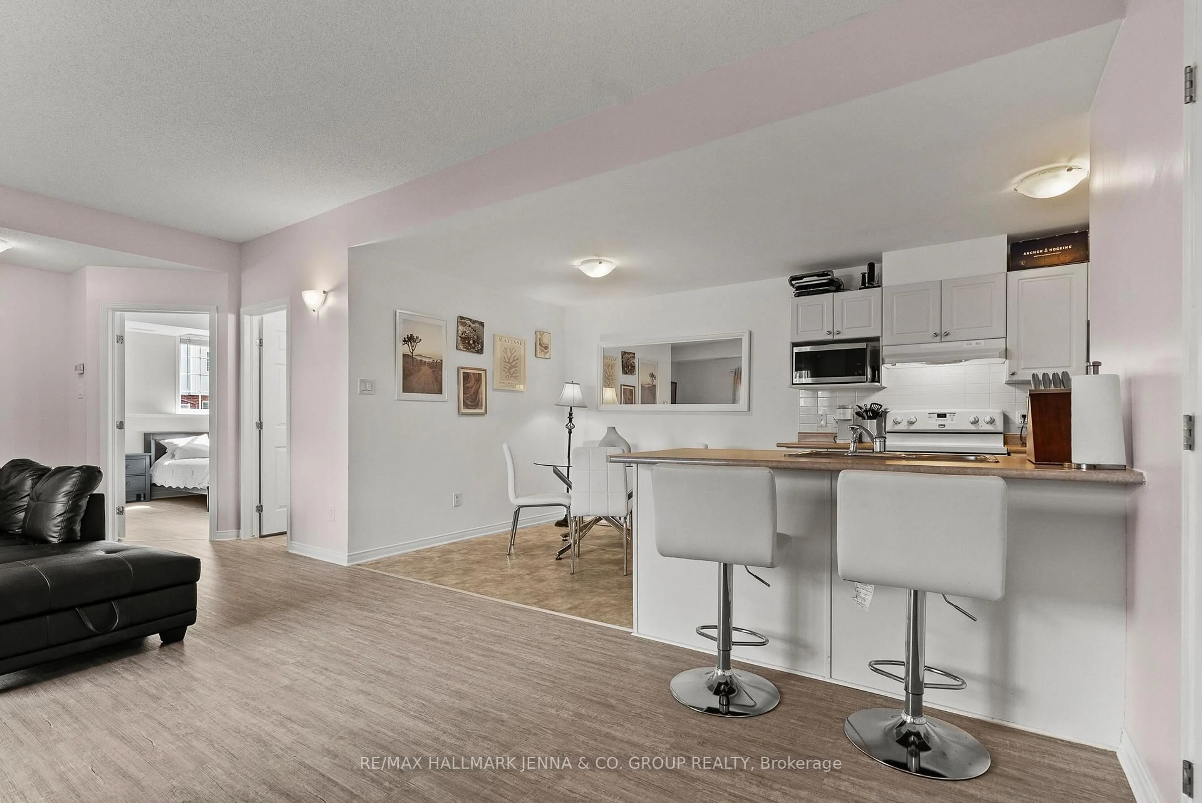 Open concept kitchen, unknown for 102 Artesa Private #G, Ottawa Ontario K2S 0J8