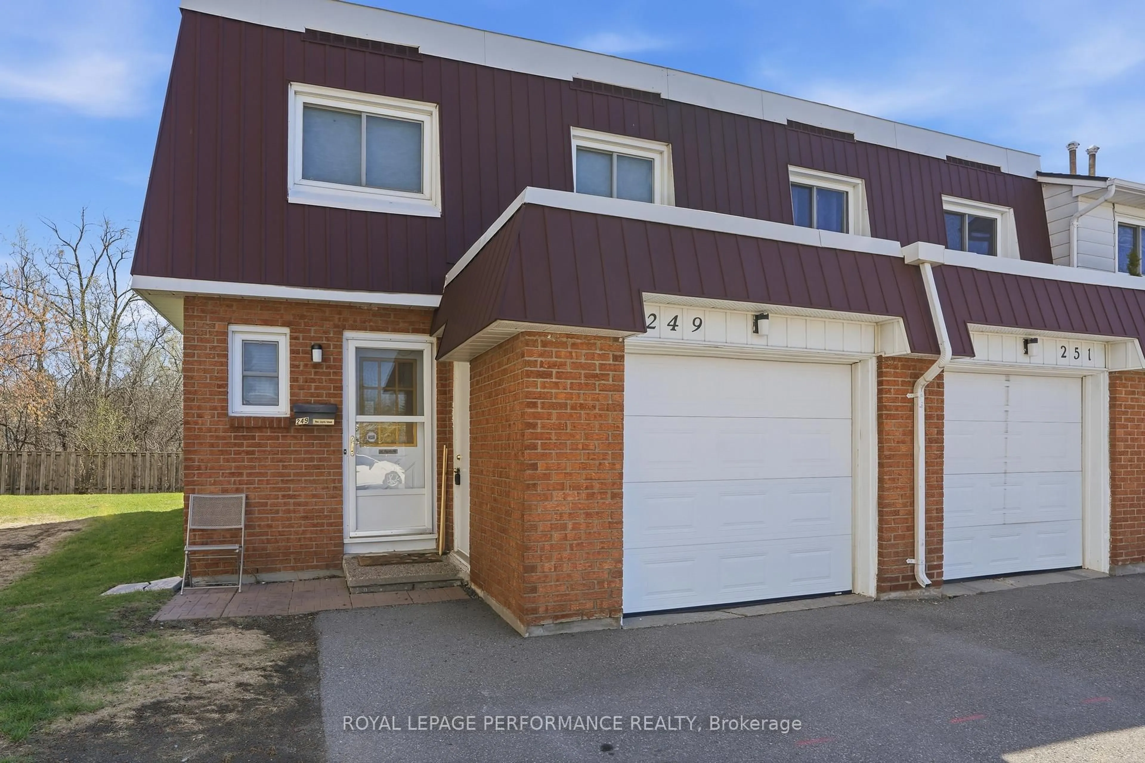 Unknown for 249 Romulus Private #94, Ottawa Ontario K1K 3Y2