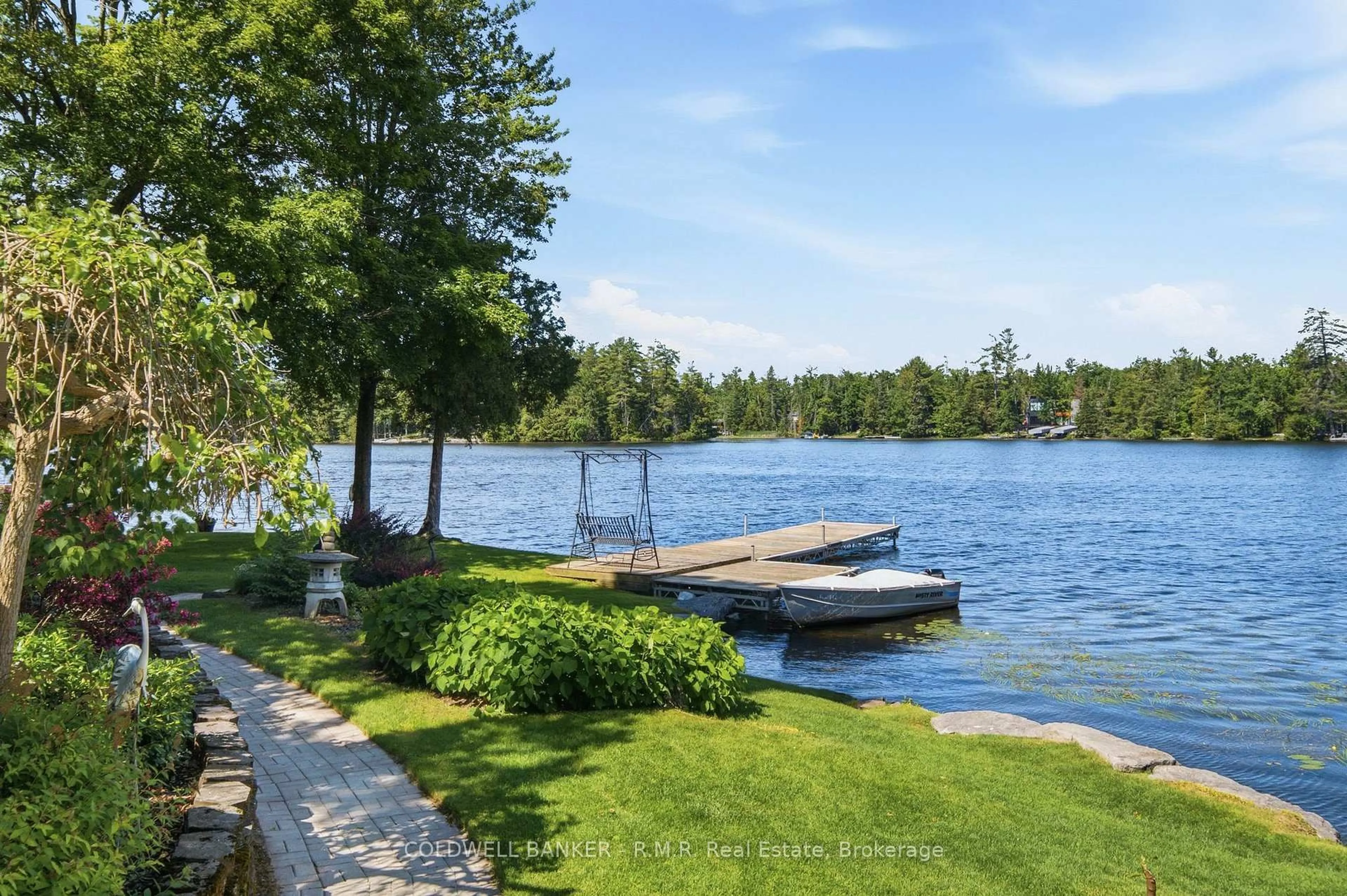Unknown for 207 Hall Dr, Trent Lakes Ontario K0L 1J0