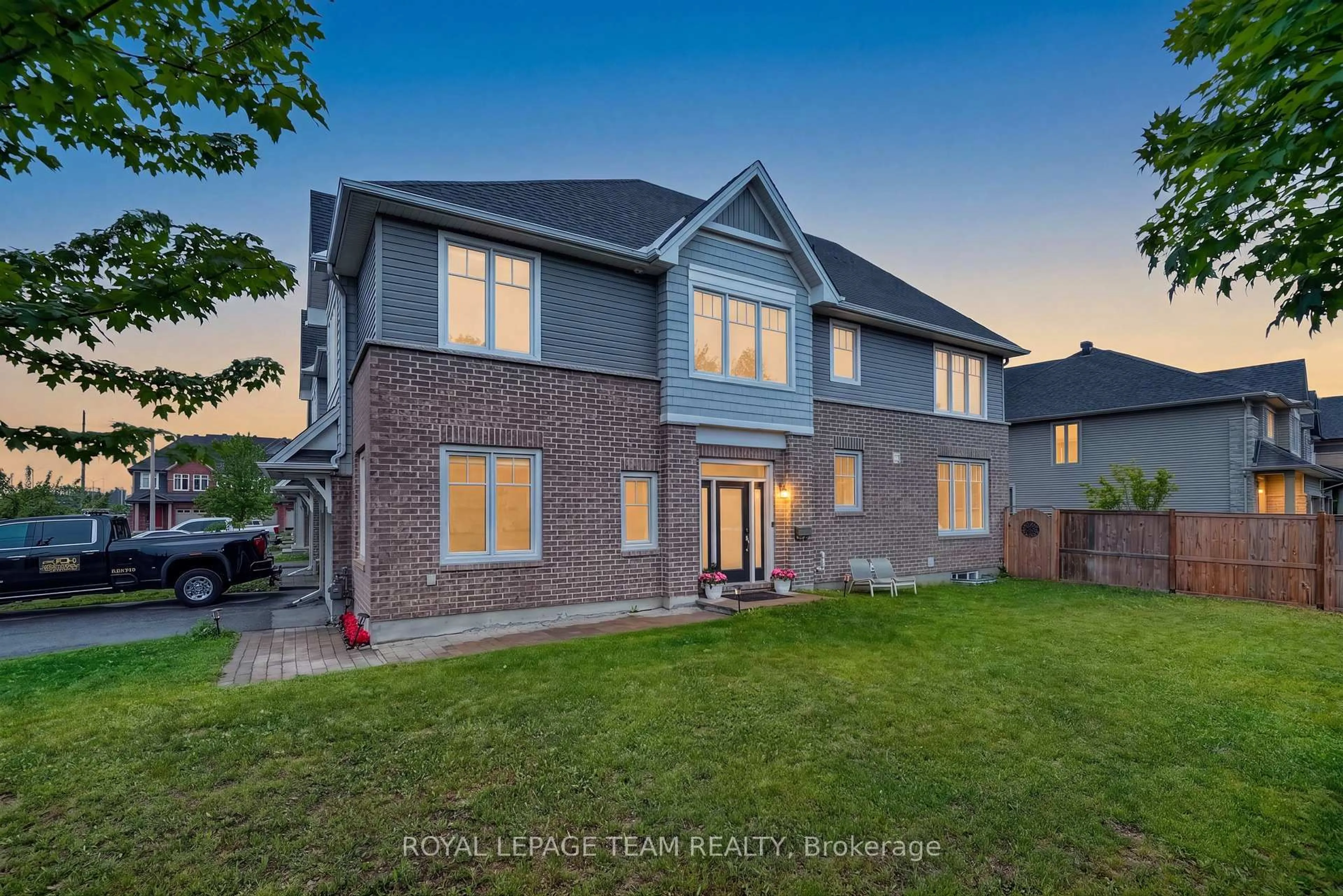 Unknown for 138 Eric Maloney Way, Ottawa Ontario K1T 0R1