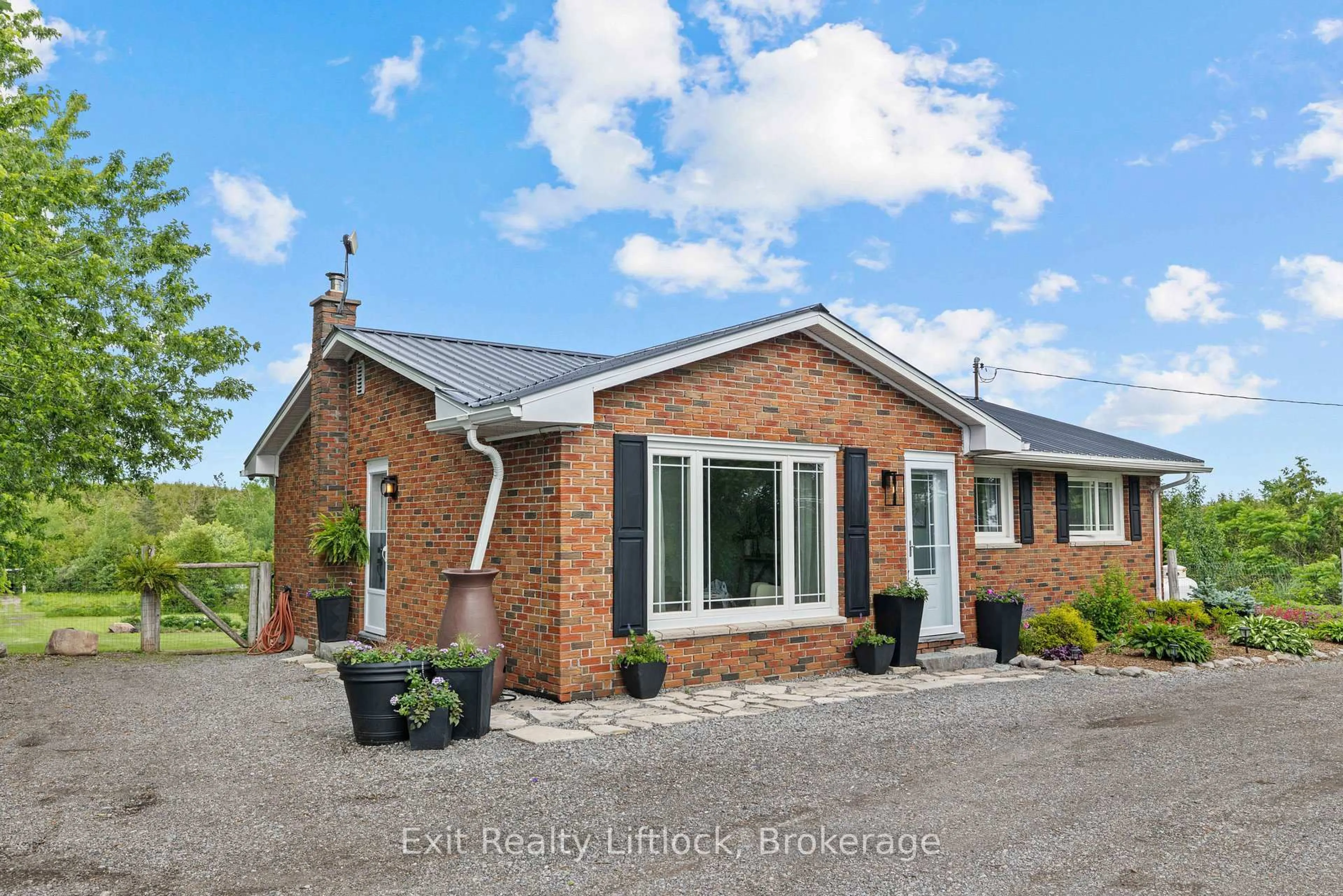 Unknown for 2917 Highway 28, Douro-Dummer Ontario K0L 2H0