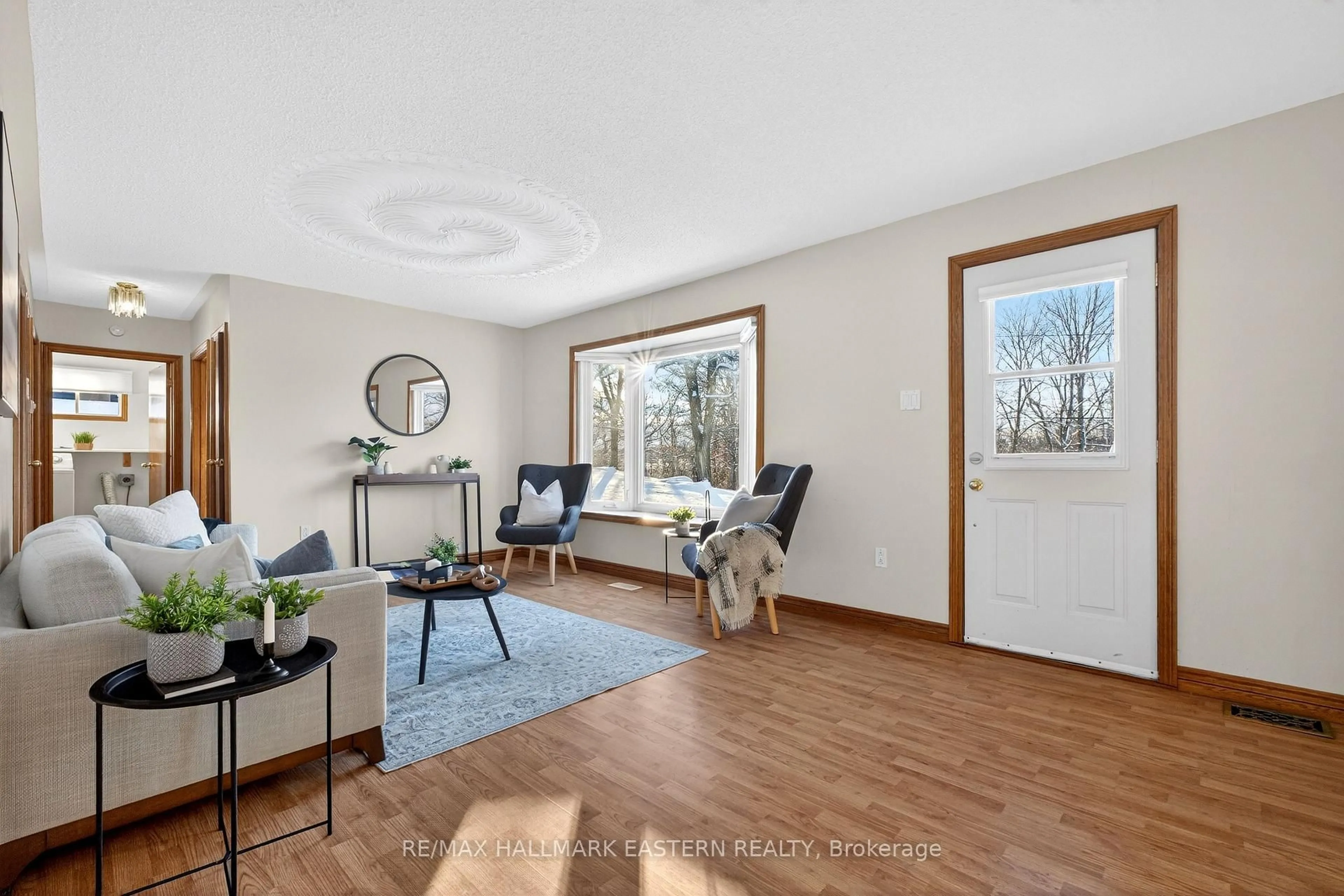 Indoor entryway for 273 Victoria St, Trent Hills Ontario K0L 1L0