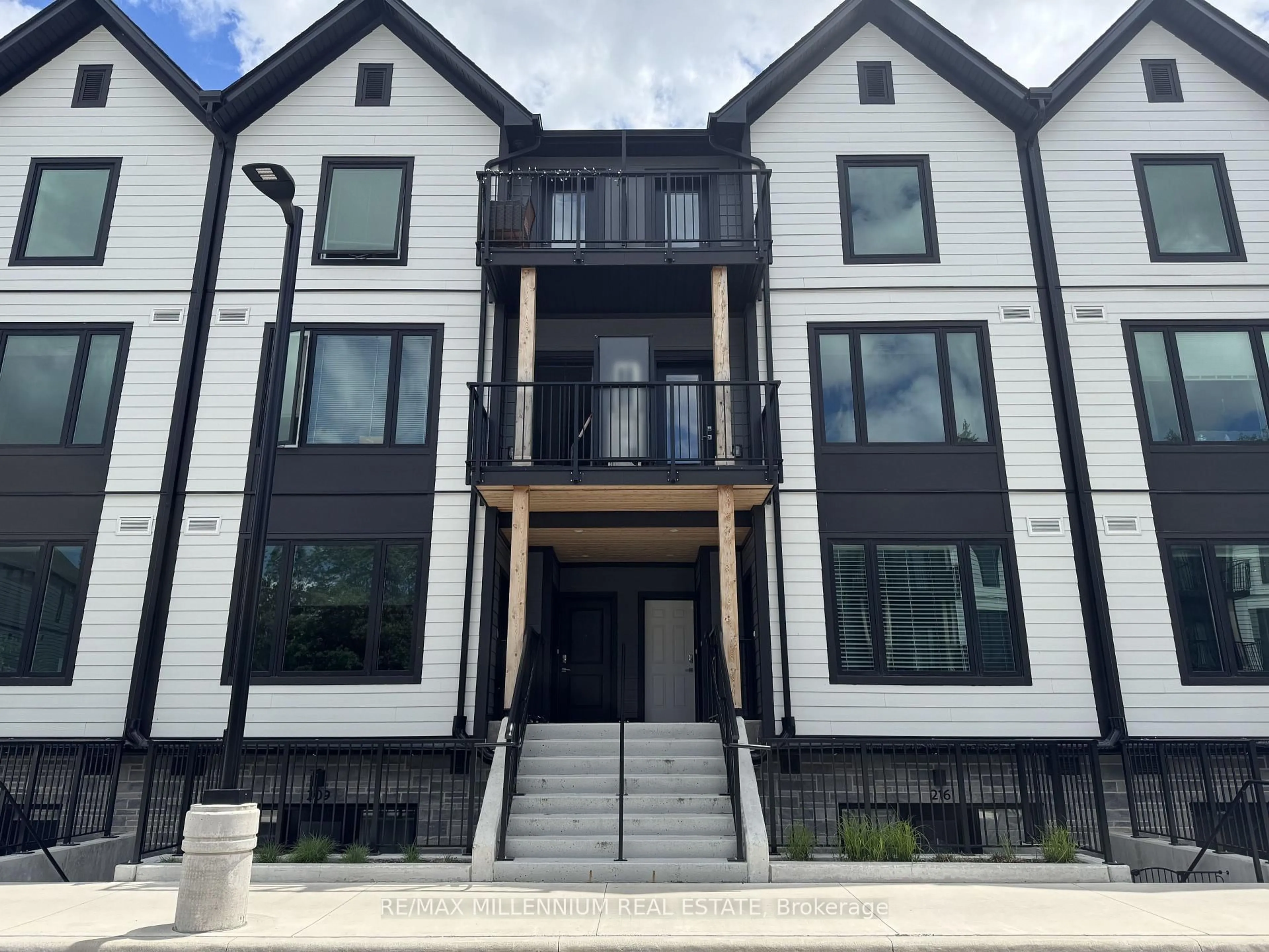 Unknown for 708 Woolwich St #214, Guelph Ontario N1H 0C8