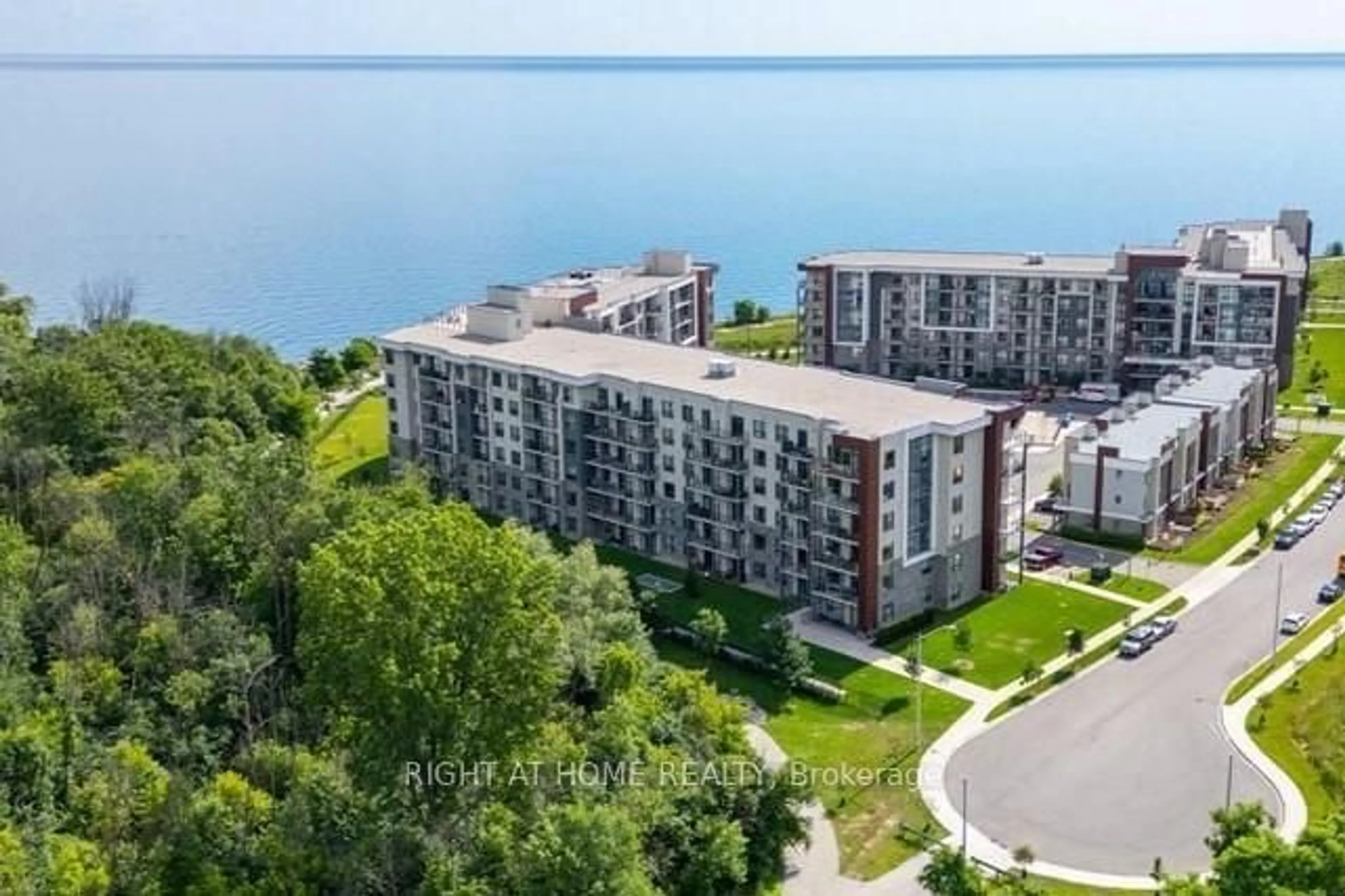 A pic from outside/outdoor area/front of a property/back of a property/a pic from drone, water/lake/river/ocean view for 125 Shoreview Pl #519, Hamilton Ontario L8K 0K3