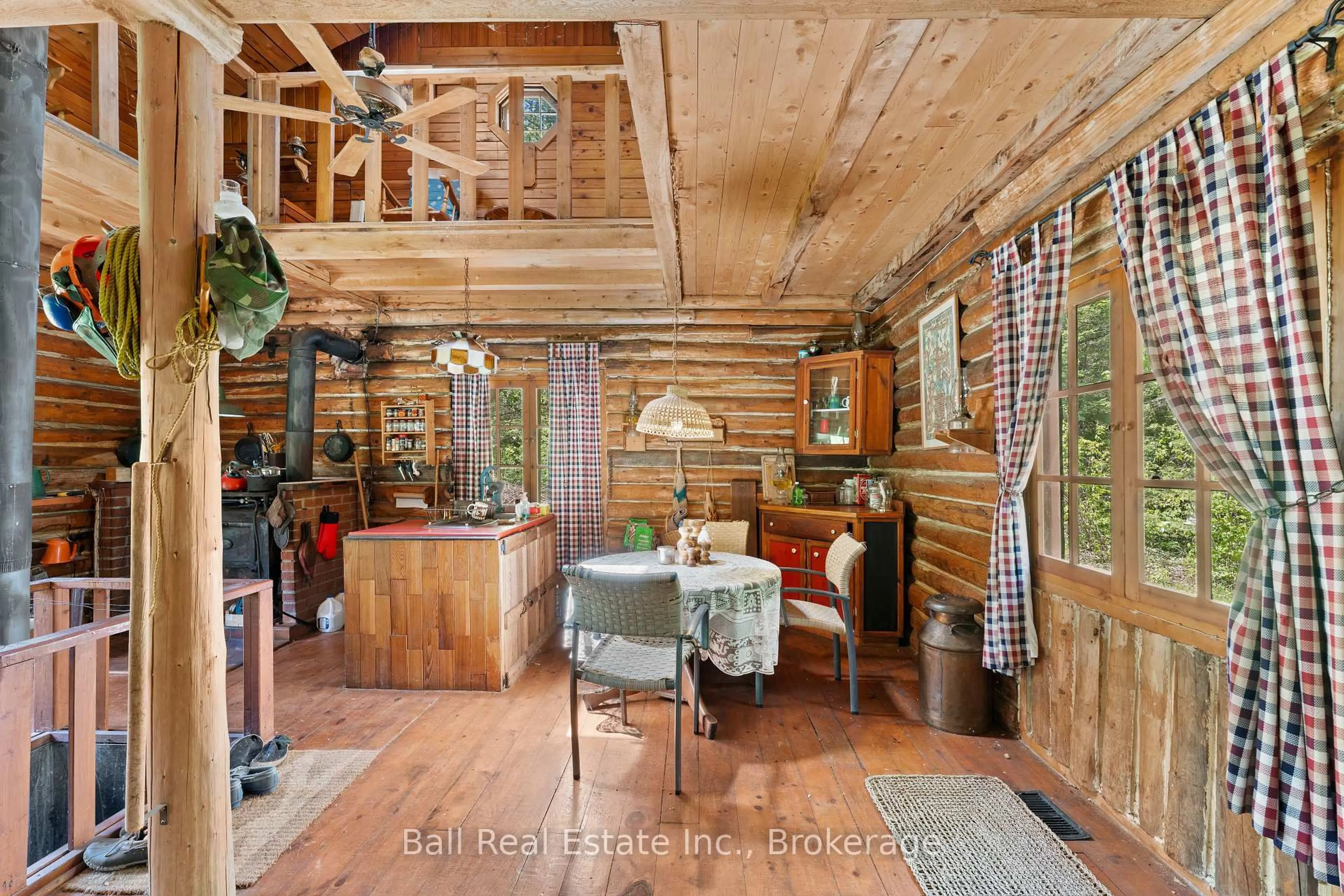 Rustic kitchen, wood/laminate floor for 1951 Boldts Lane, Minden Hills Ontario K0M 2A1