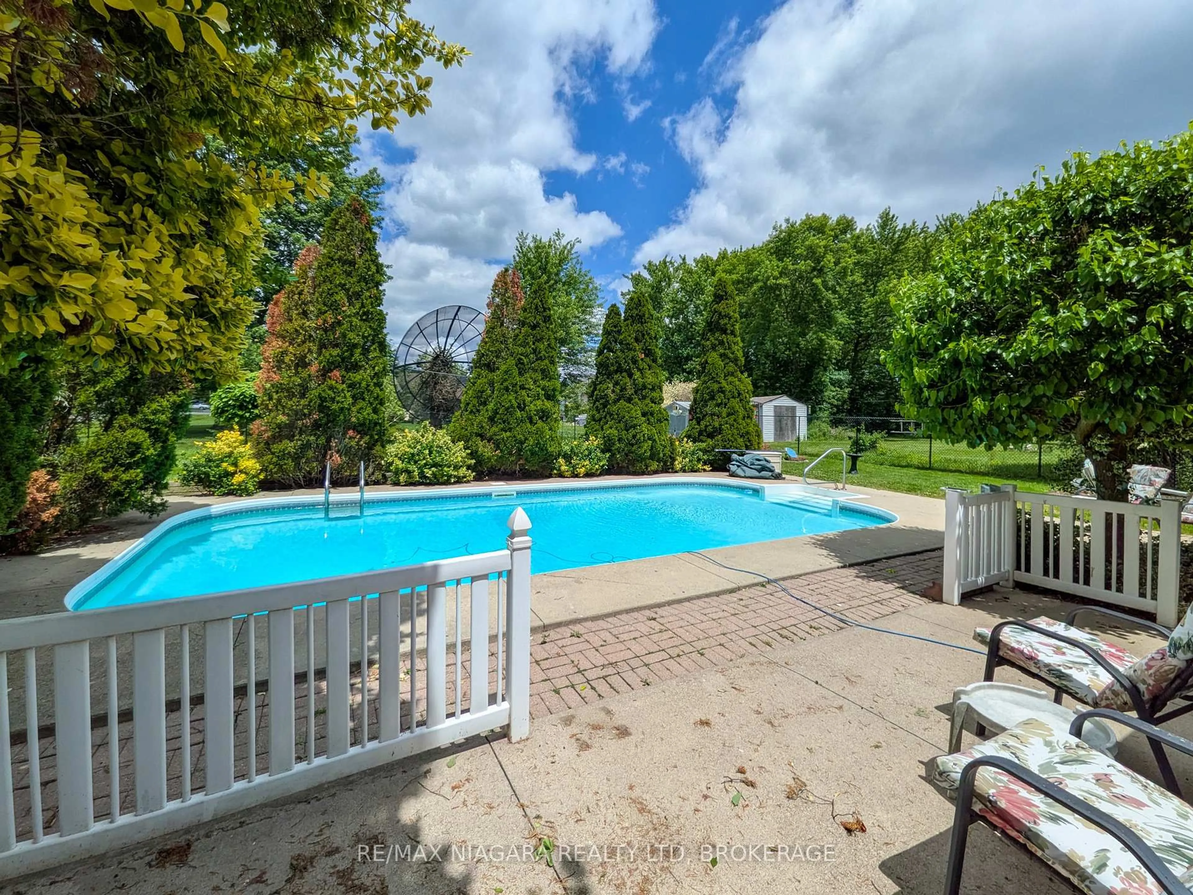 Pool for 2882 Westbrook Ave, Fort Erie Ontario L0S 1S0