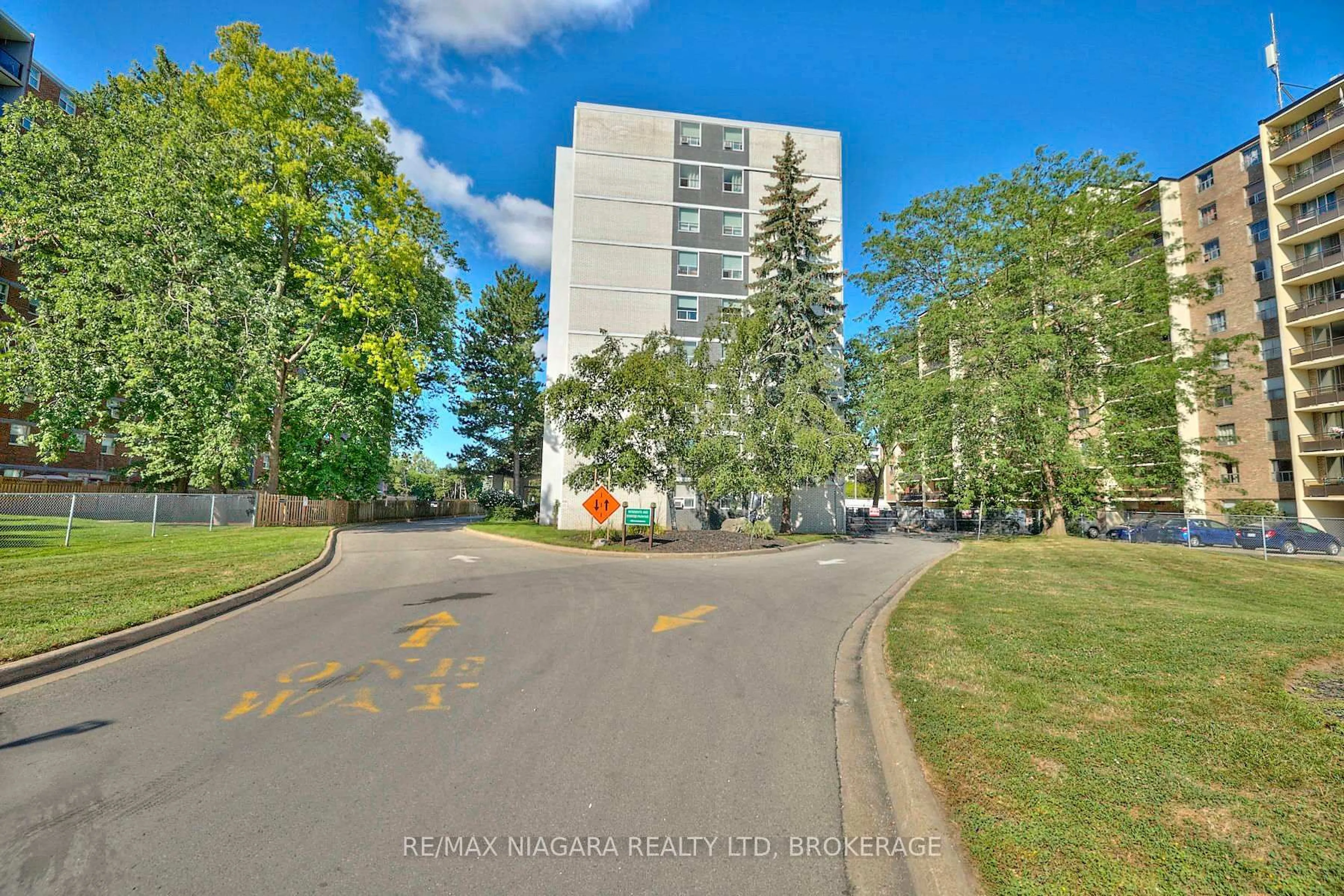 Unknown for 359 Geneva St #710, St. Catharines Ontario L2N 2G5