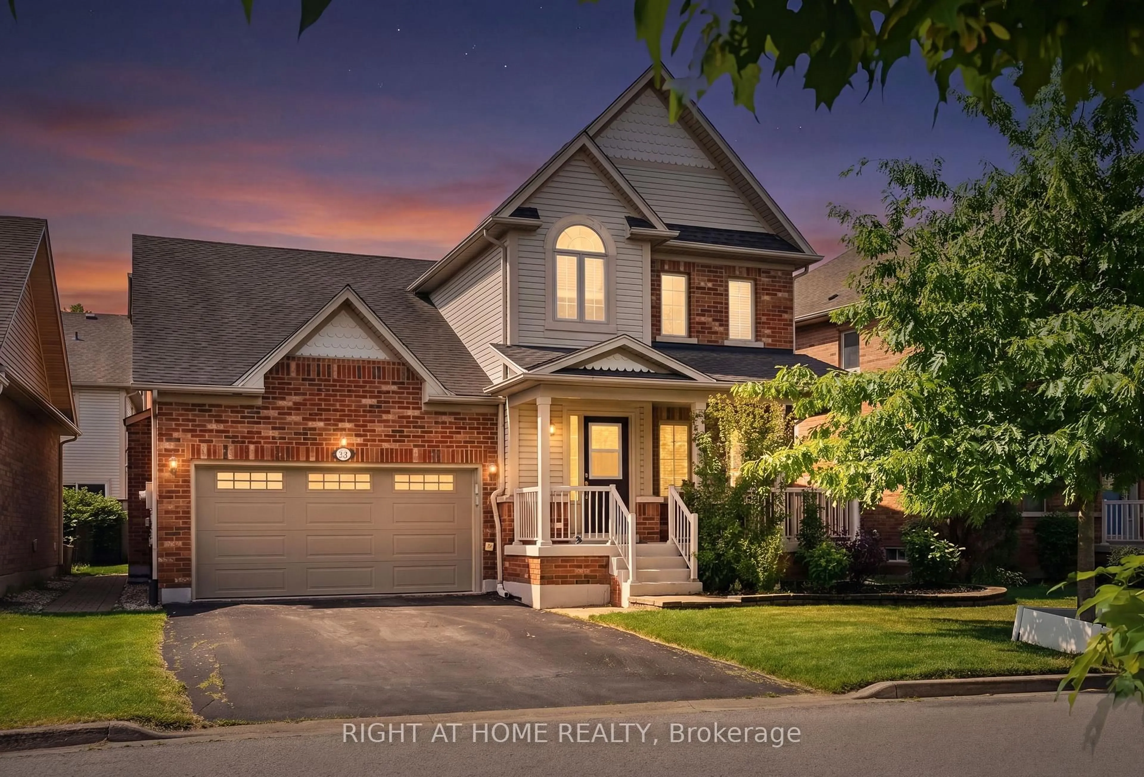 Home with brick exterior material, street for 33 Stevens Dr, Niagara-on-the-Lake Ontario L0S 1J0