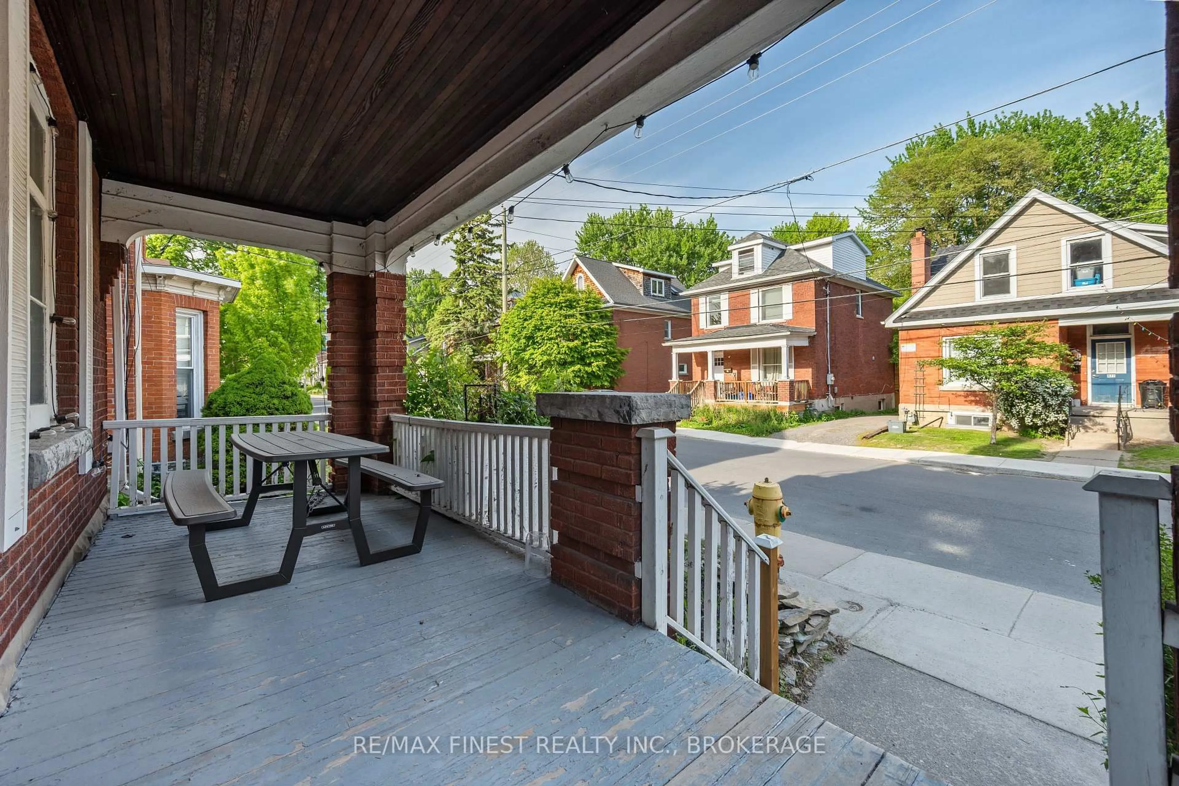 Patio, street for 476 Victoria St, Kingston Ontario K7L 3Z7