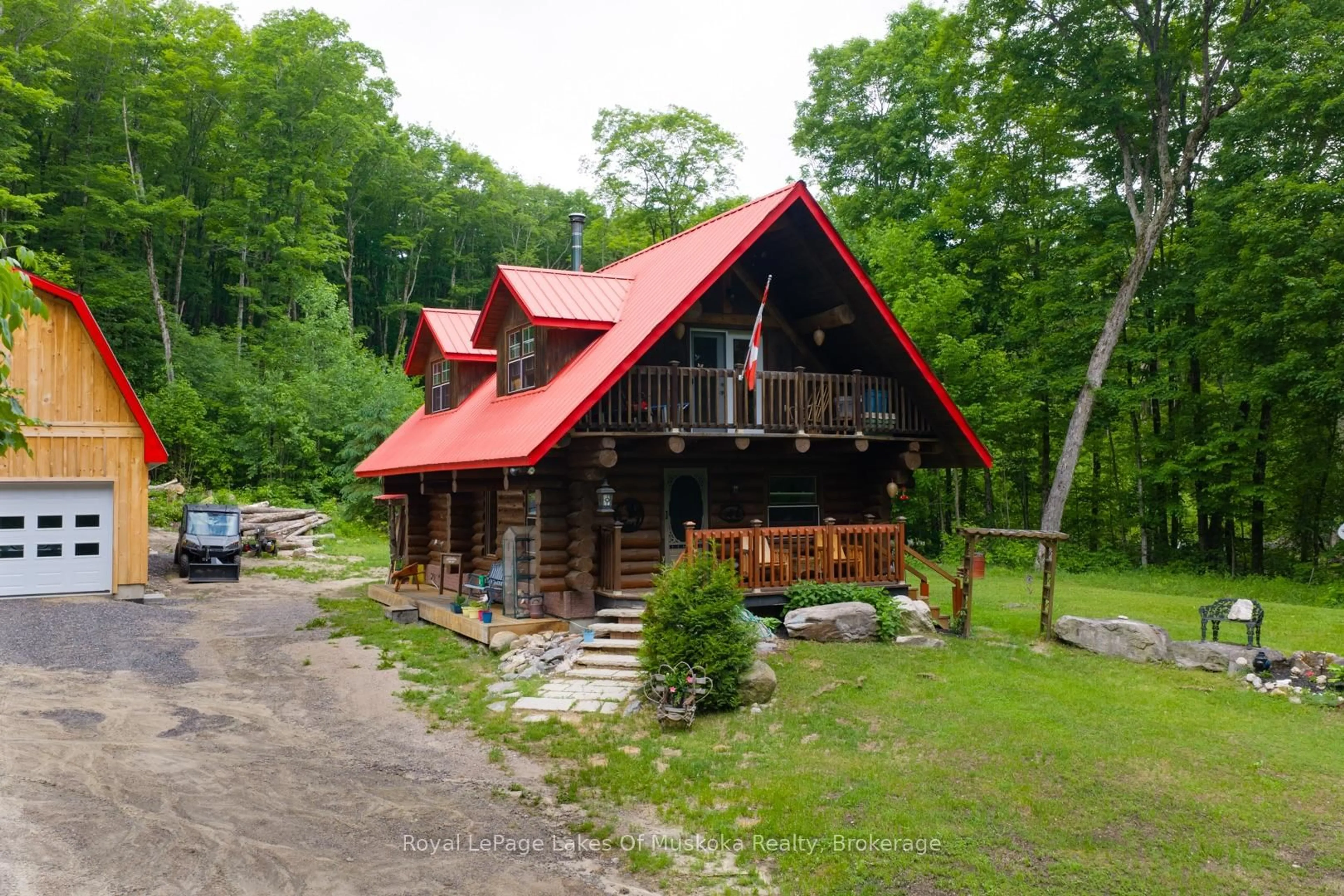 A pic from outside/outdoor area/front of a property/back of a property/a pic from drone, building for 259 Lakeshore Rd, Armour Ontario P0A 1C0