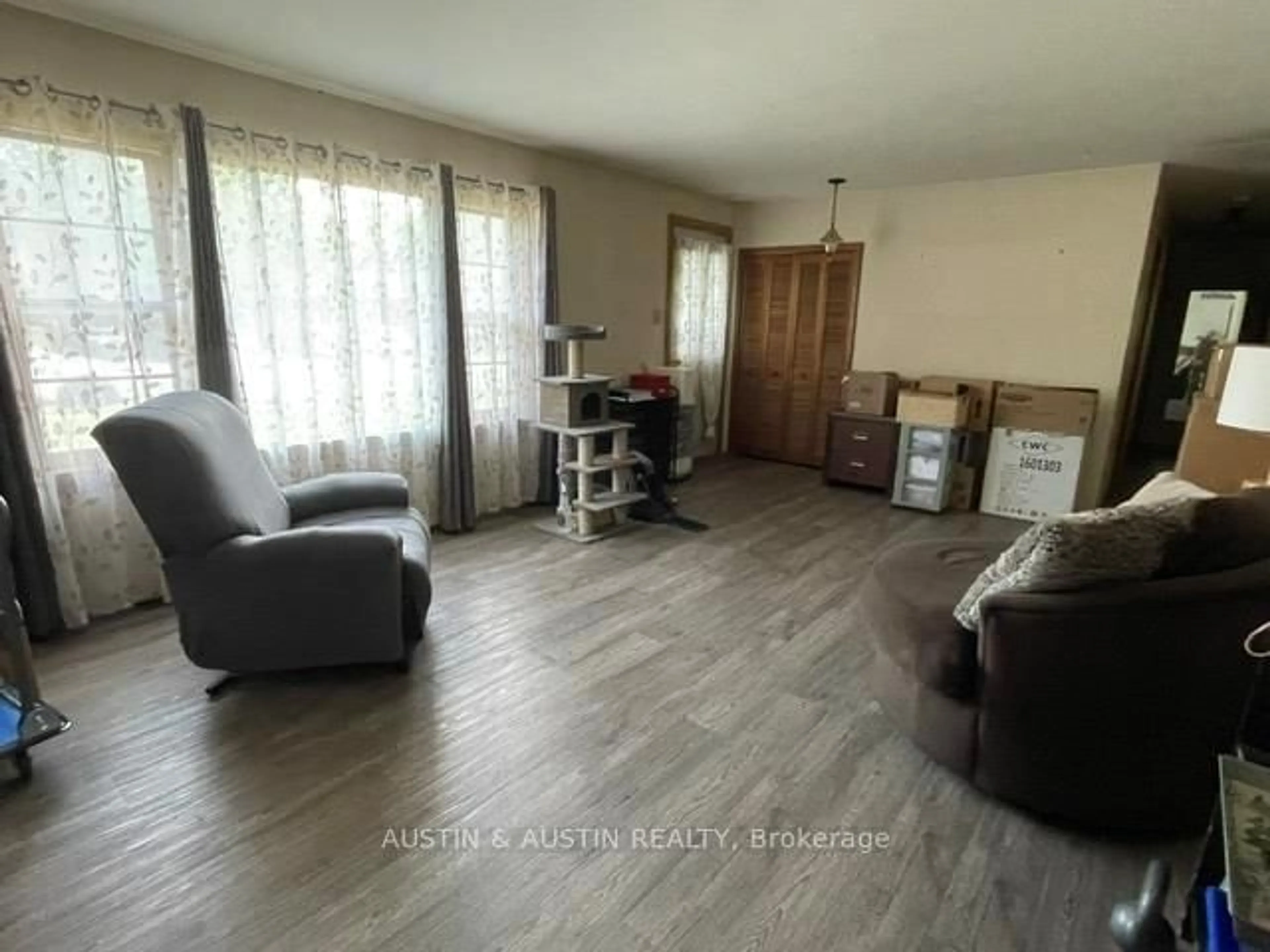 A pic of a room for 103 St. Charles St, Dryden Ontario P8N 1L5