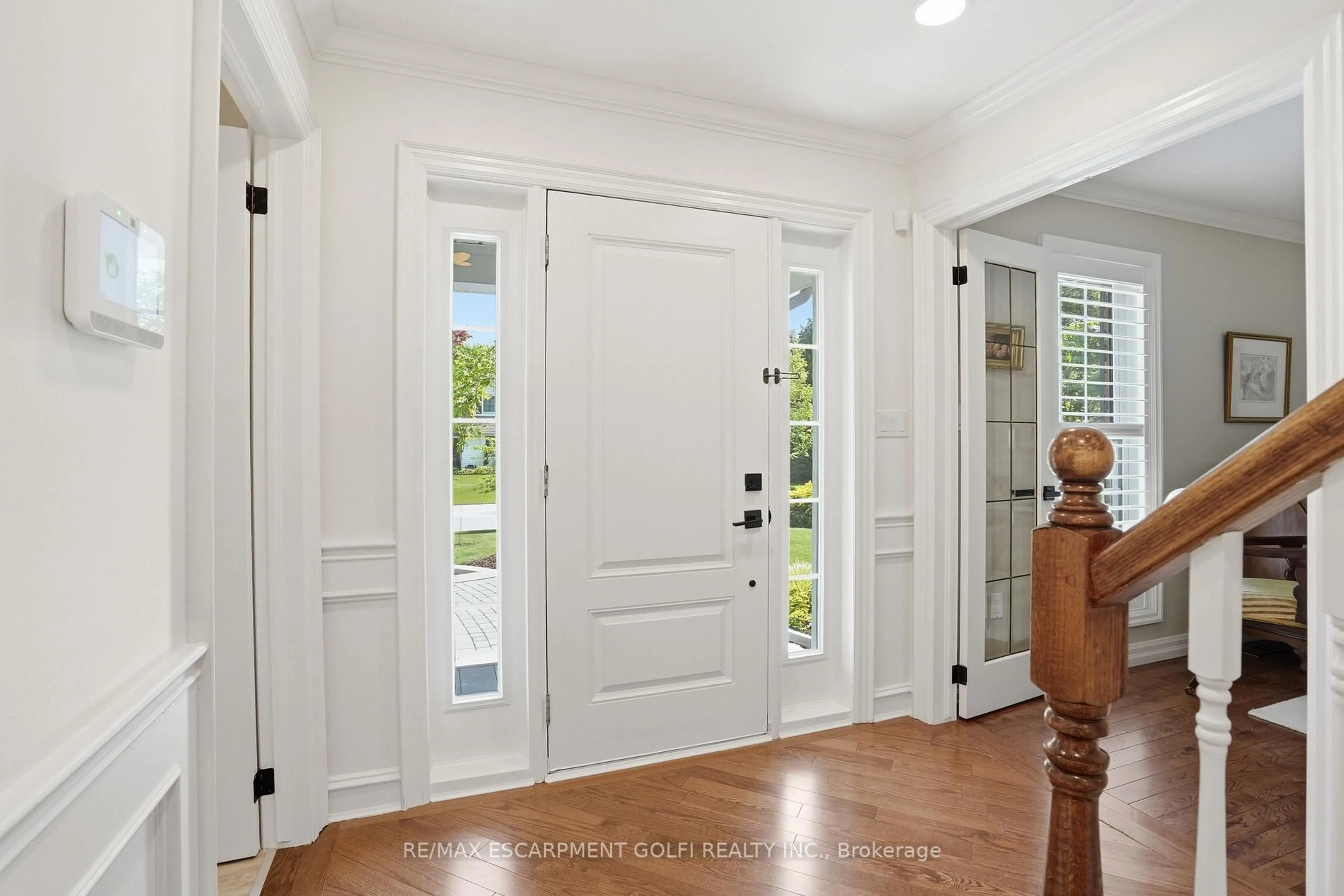 Indoor entryway for 3616 GLEN ELGIN Dr, Lincoln Ontario L0R 1S0
