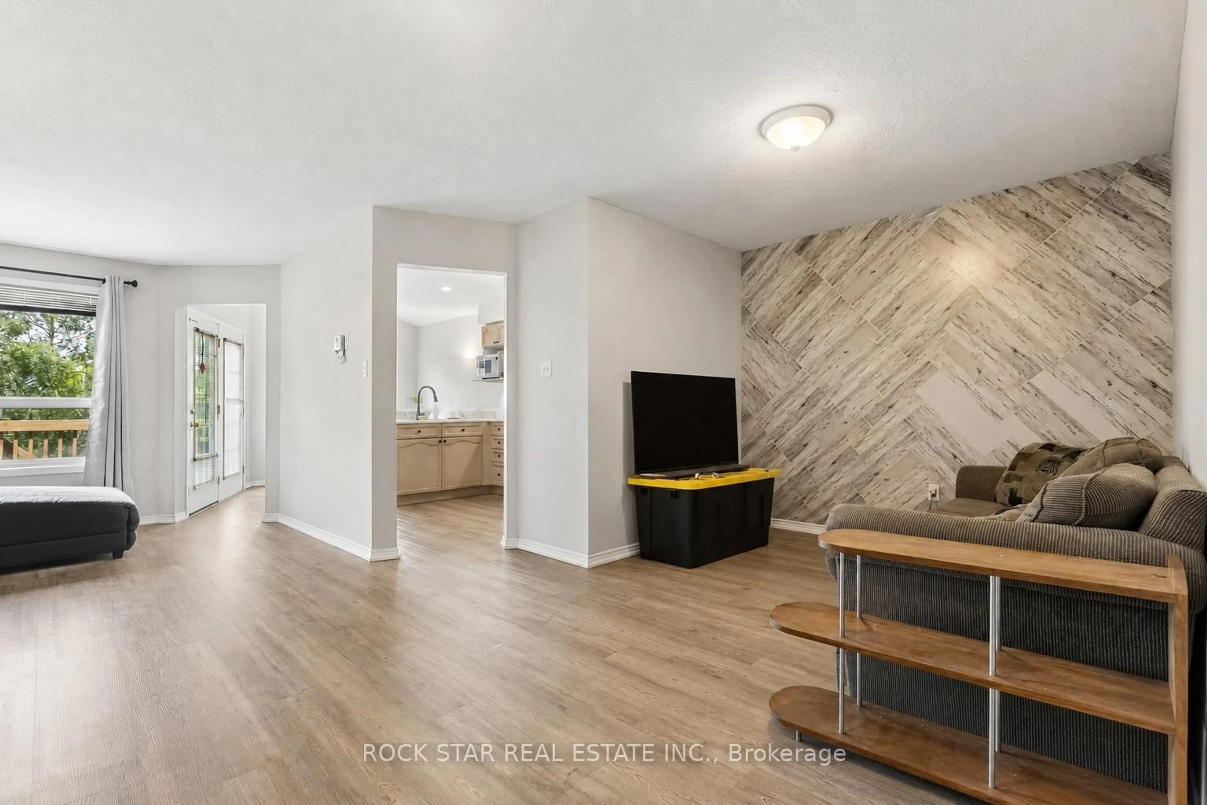 Unknown for 72 Chesterton Lane, Guelph Ontario N1E 7A6