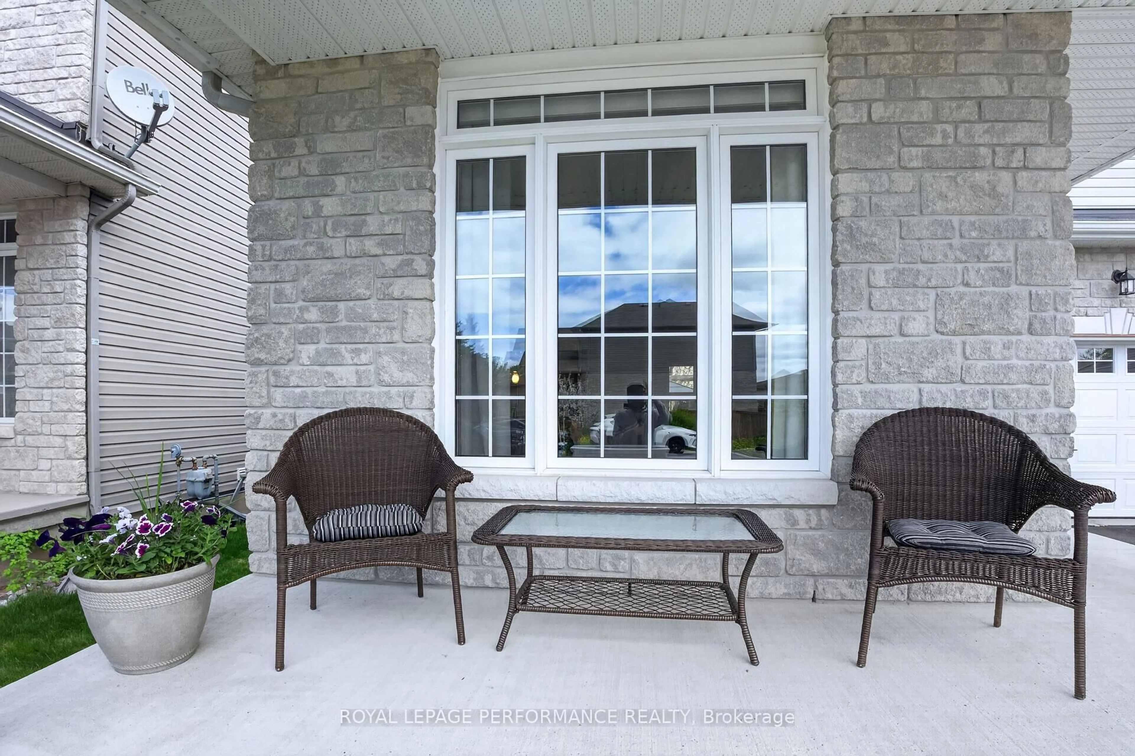 Patio, mountain view for 112 Jade St, Clarence-Rockland Ontario K4K 0C8