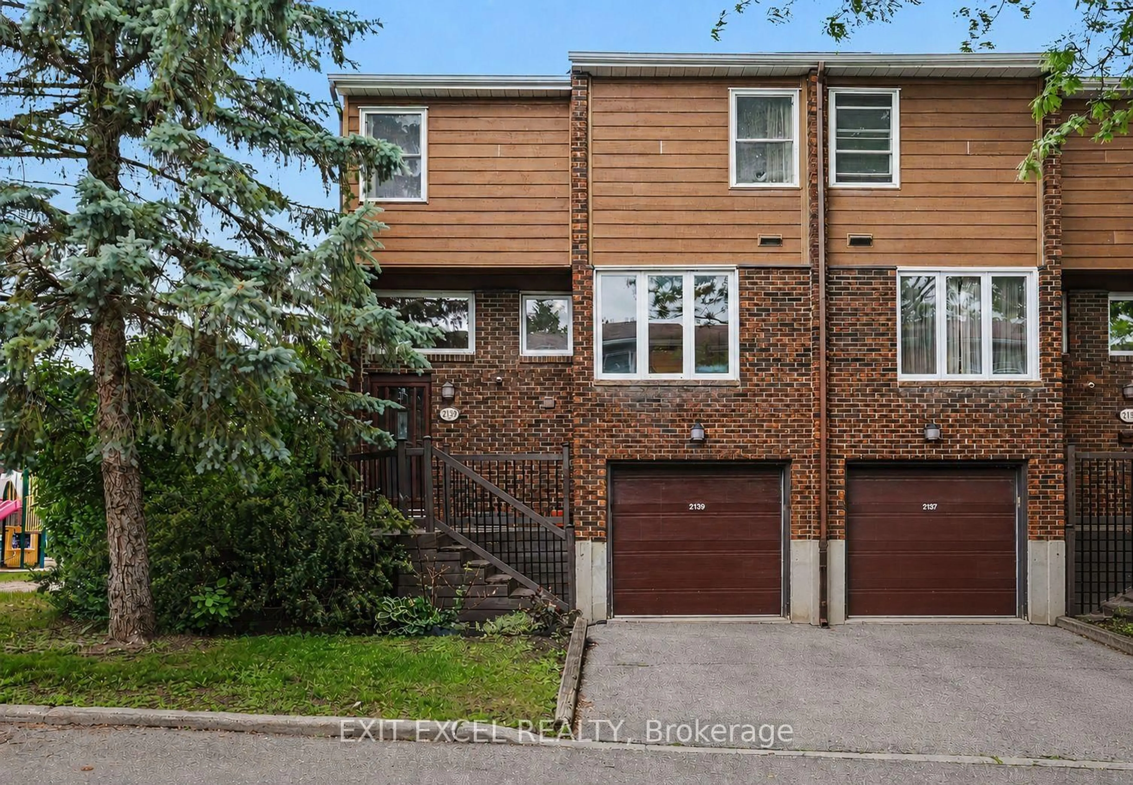 Home with brick exterior material, street for 2139 Eric Cres #47, Ottawa Ontario K1B 4P5