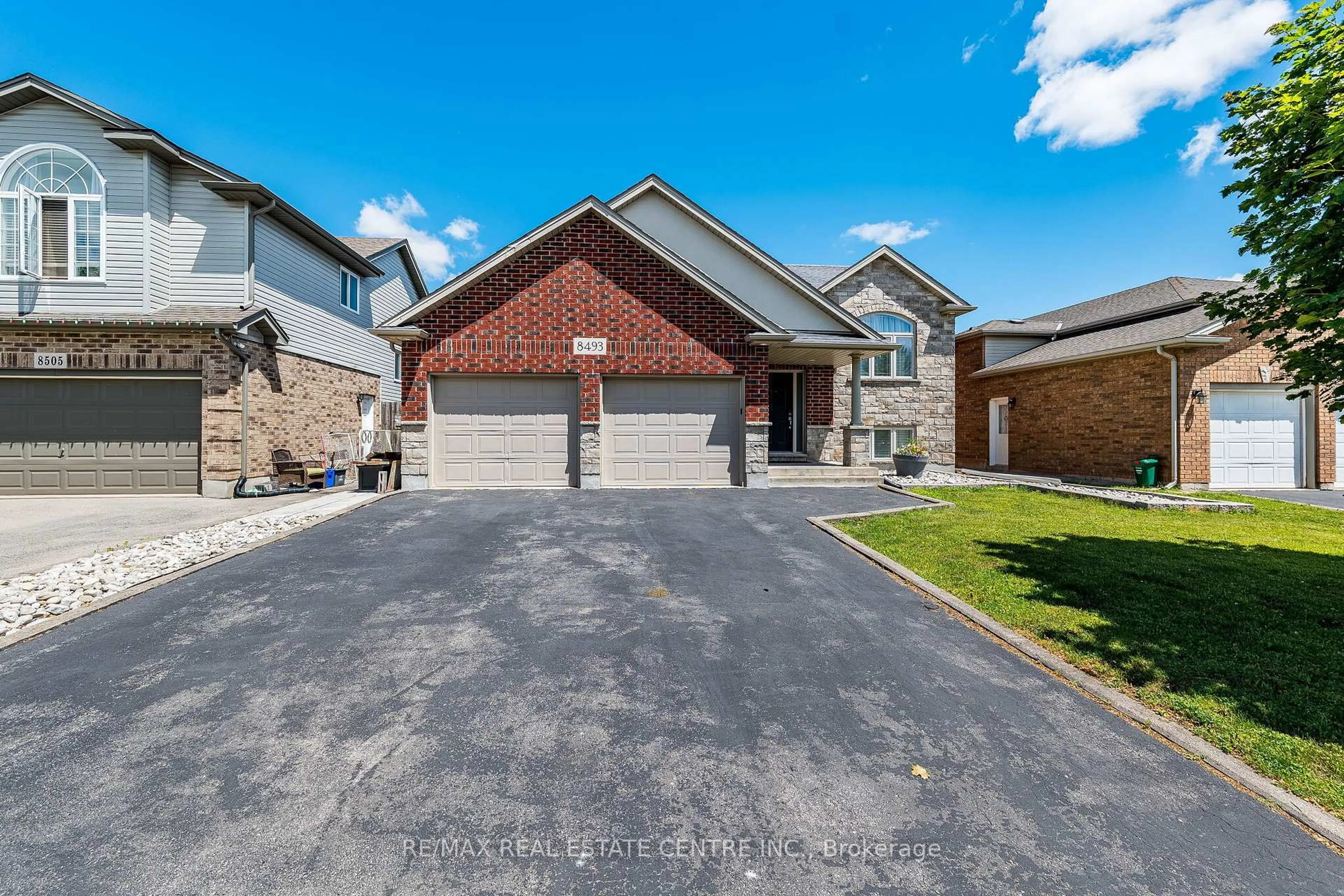Home with brick exterior material, street for 8493 Glavcic Dr, Niagara Falls Ontario L2H 0B5