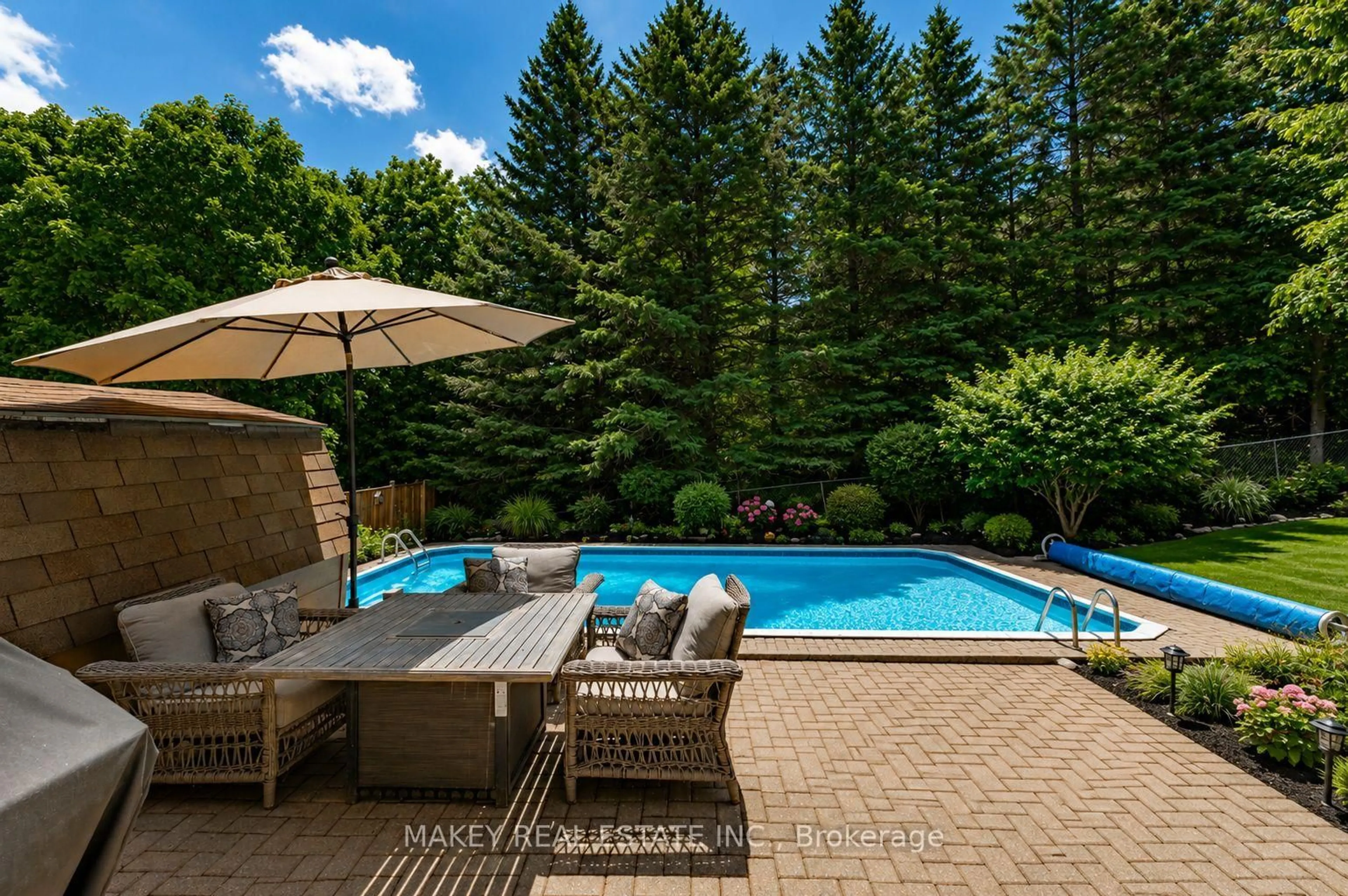 Patio, water/lake/river/ocean view for 238 Catharine St, Woodstock Ontario N4S 2K7