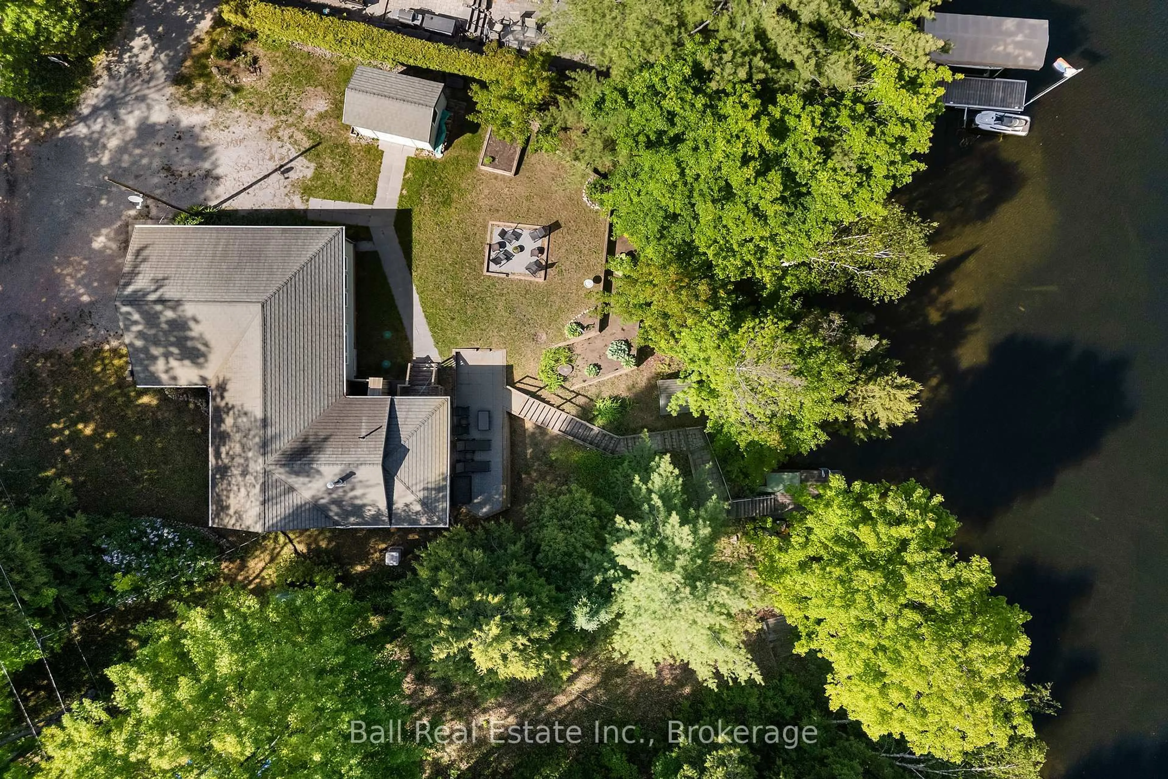 A pic from outside/outdoor area/front of a property/back of a property/a pic from drone, unknown for 1120 Ruthven Rd, Highlands East Ontario K0L 1C0