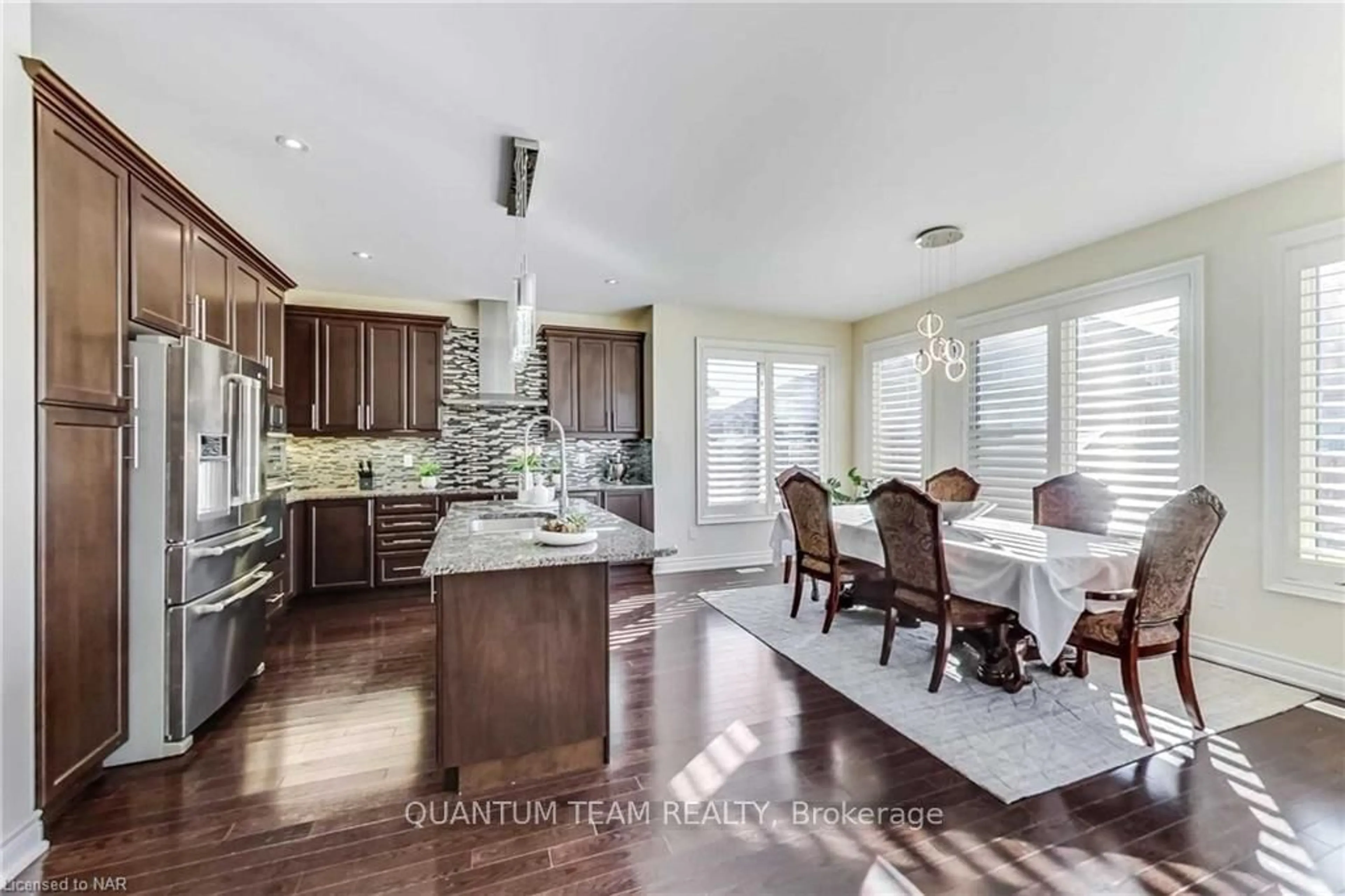 Open concept kitchen, unknown for 8912 Forestview Blvd, Niagara Falls Ontario L2H 0C2