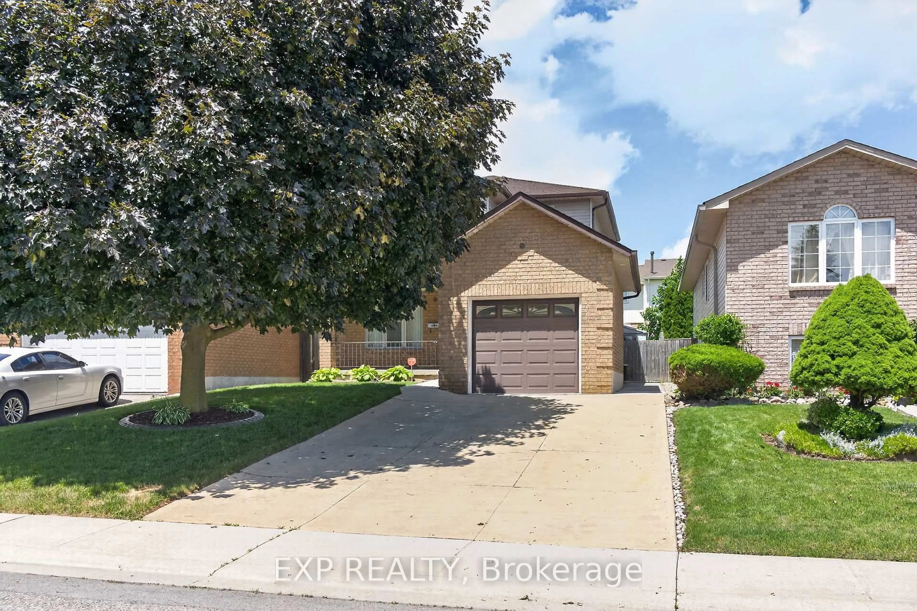 Unknown for 45 Ossington Dr, Hamilton Ontario L8W 3S4
