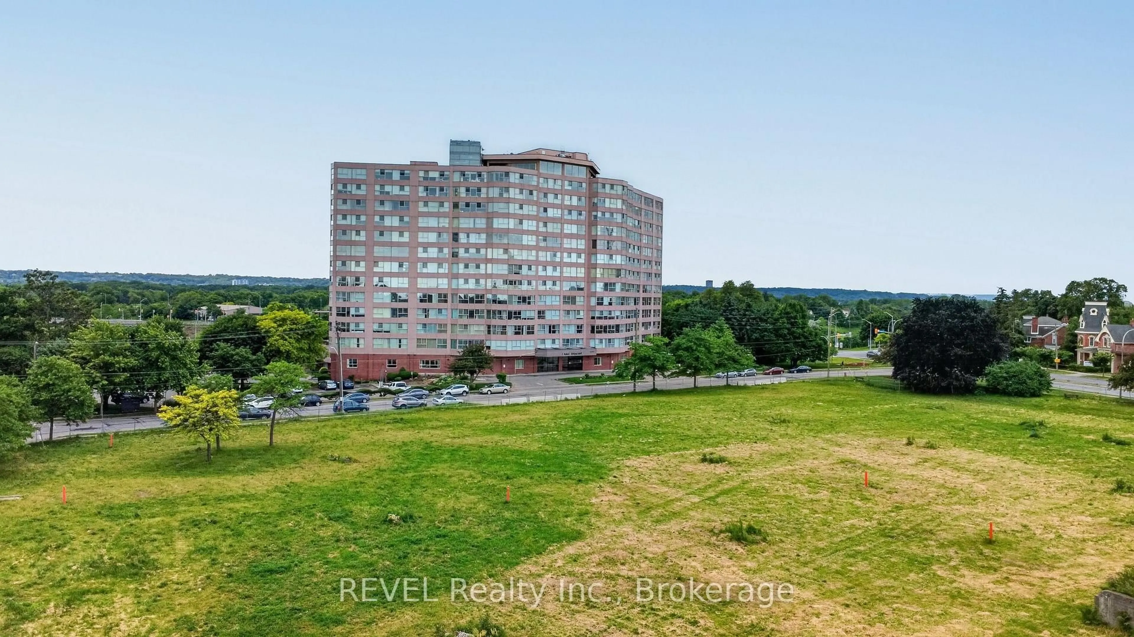 A pic from outside/outdoor area/front of a property/back of a property/a pic from drone, city buildings view from balcony for 7 Gale Cres #207, St. Catharines Ontario L2R 7M8