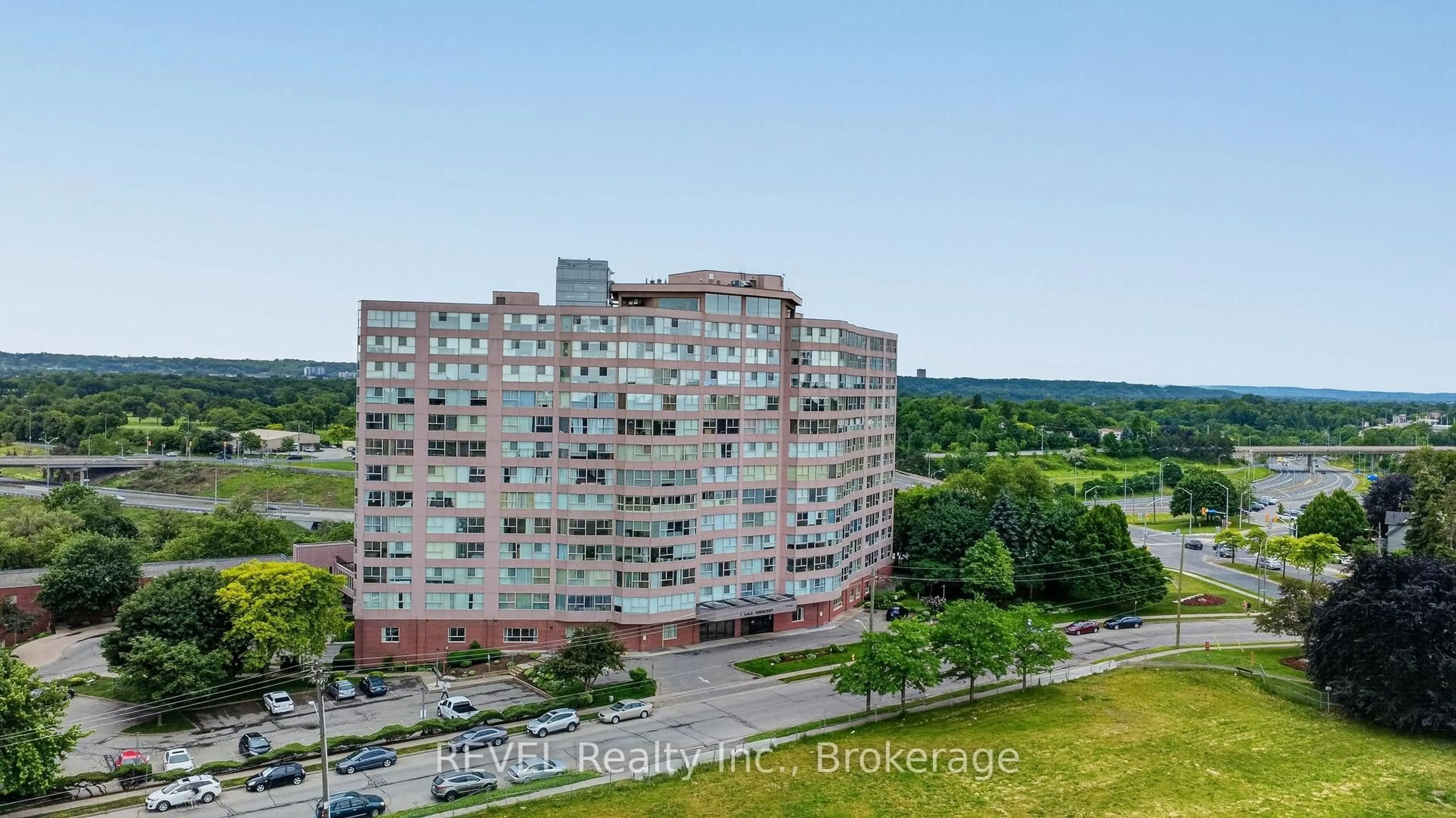 A pic from outside/outdoor area/front of a property/back of a property/a pic from drone, city buildings view from balcony for 7 Gale Cres #207, St. Catharines Ontario L2R 7M8