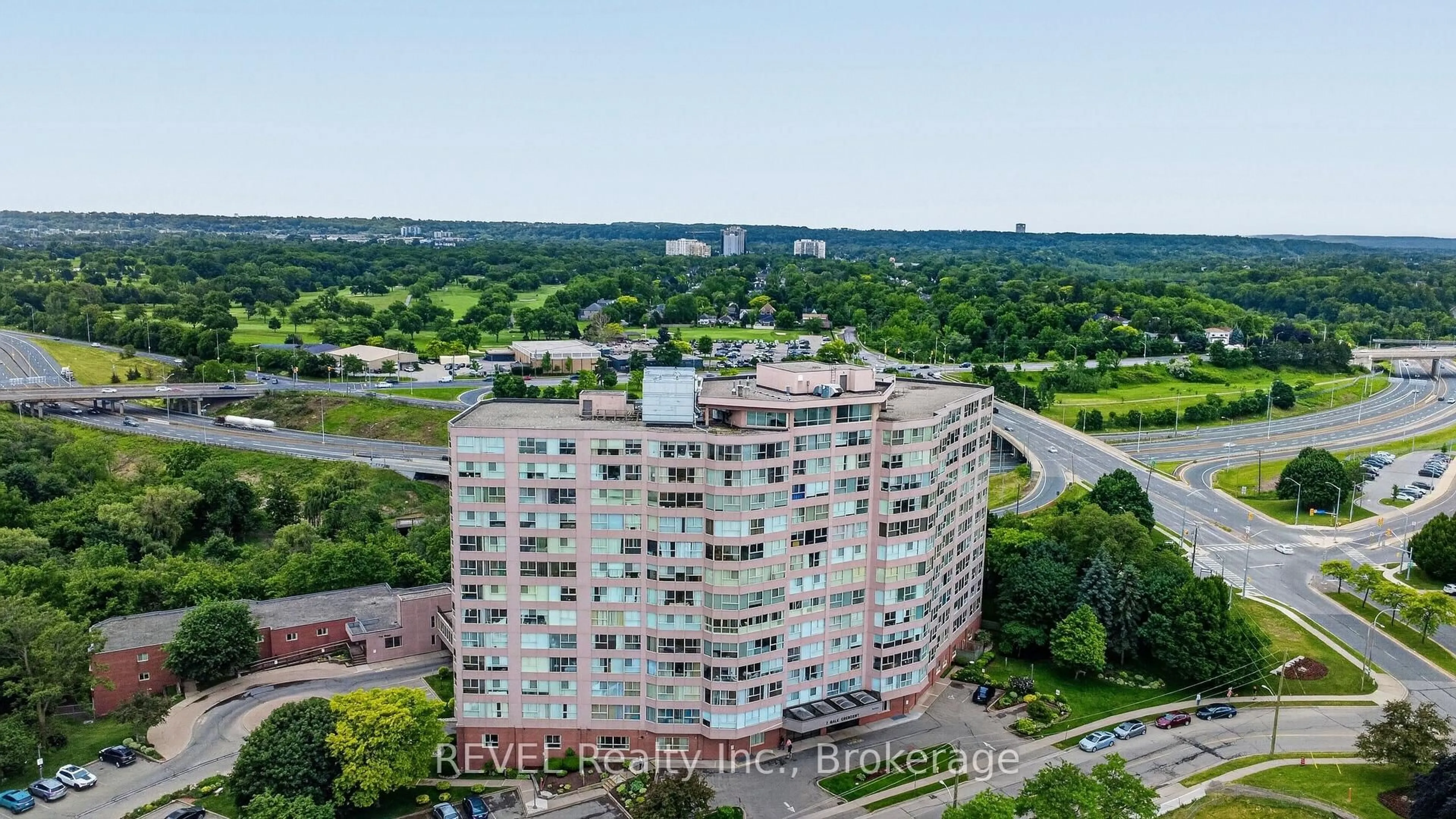 A pic from outside/outdoor area/front of a property/back of a property/a pic from drone, city buildings view from balcony for 7 Gale Cres #207, St. Catharines Ontario L2R 7M8