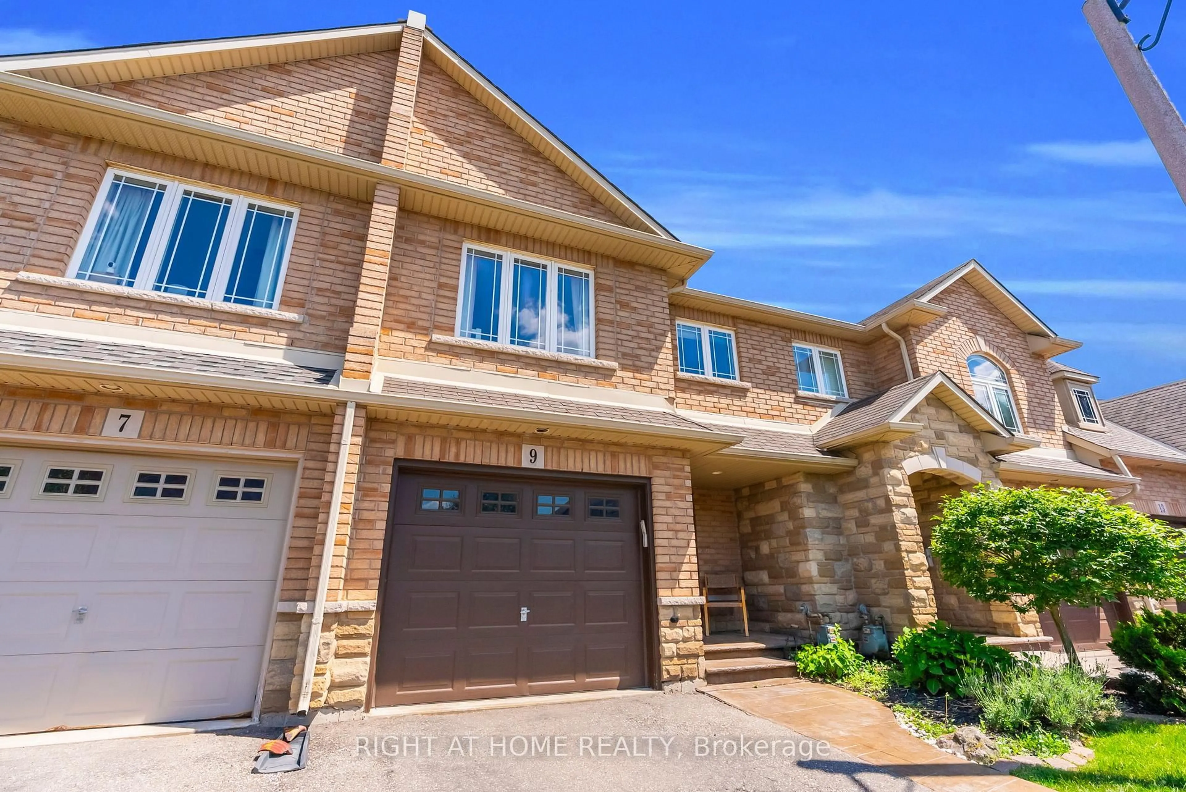 Home with brick exterior material, street for 9 Periwinkle Dr, Hamilton Ontario L0R 1P0