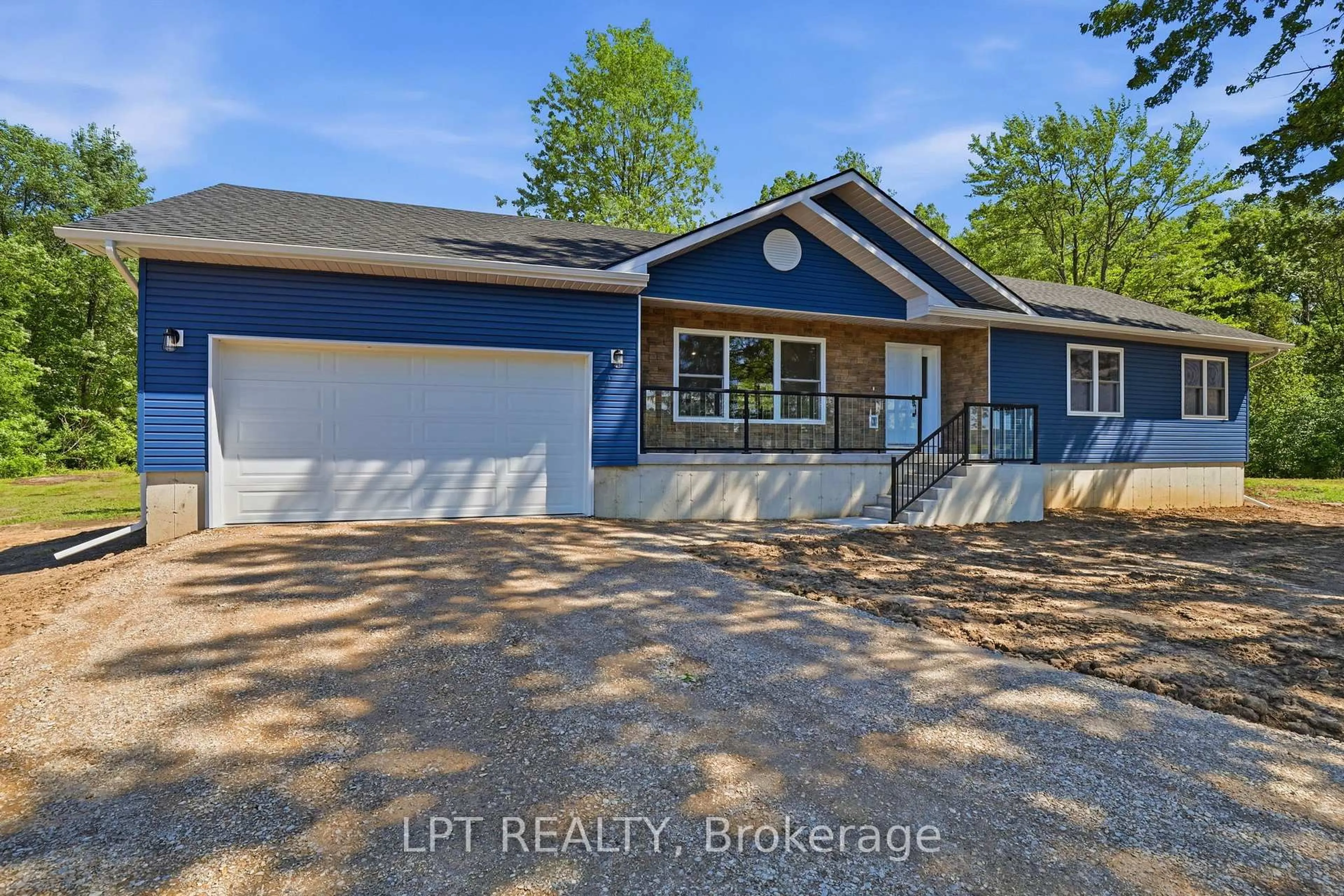 A pic from outside/outdoor area/front of a property/back of a property/a pic from drone, water/lake/river/ocean view for 2523 Trillium Dr, Southwest Middlesex Ontario N0L 2N0