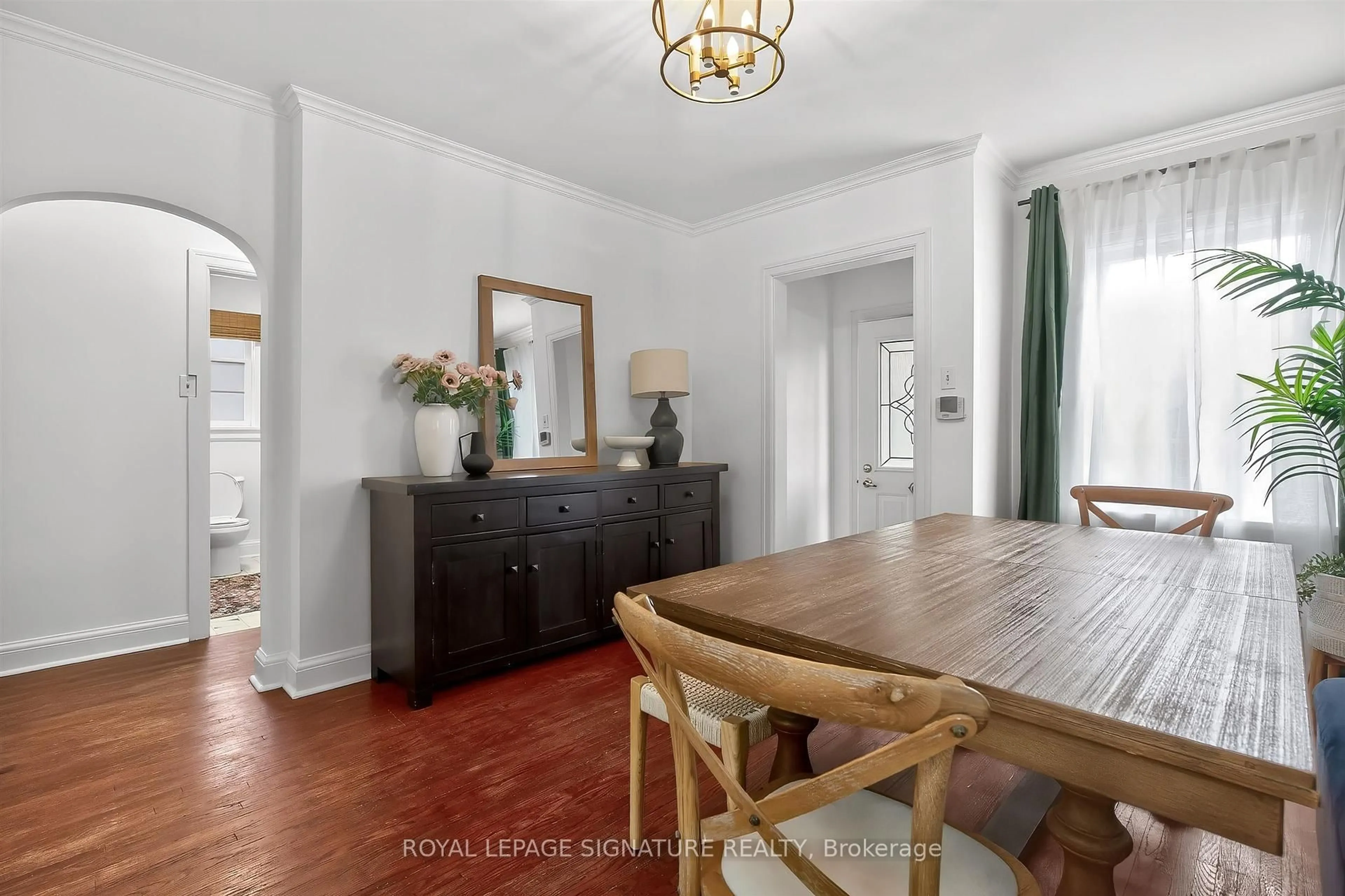 Dining room, wood/laminate floor for 52 Dane St, Kitchener Ontario N2H 3H7