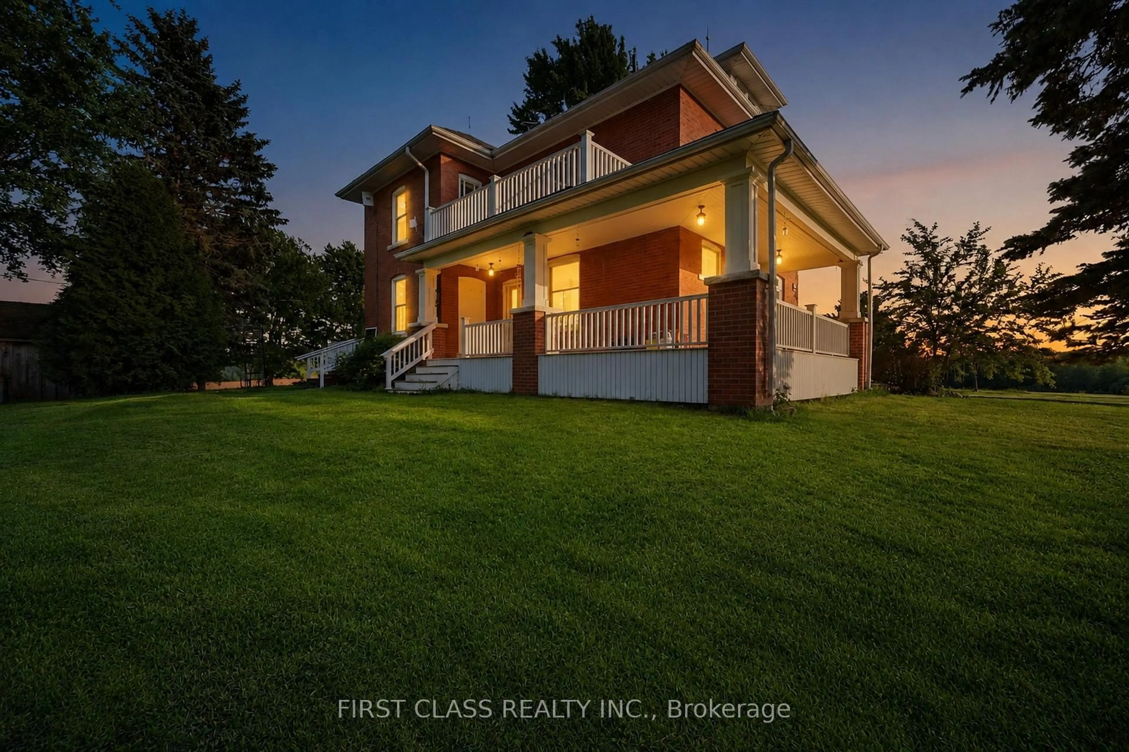 A pic from outside/outdoor area/front of a property/back of a property/a pic from drone, building for 424 Concession Rd 8, Hamilton Ontario L0P 1B0