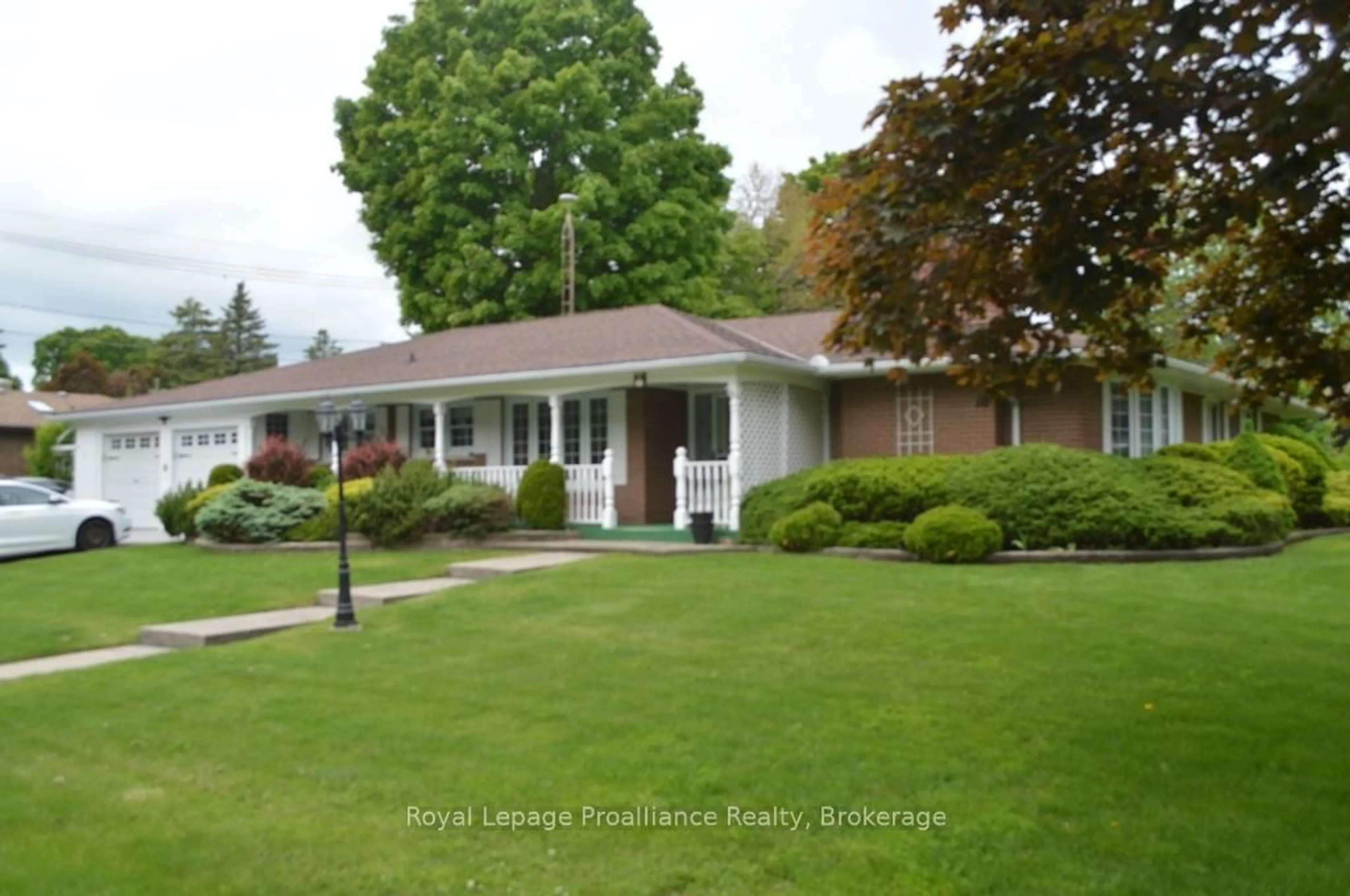 Unknown for 9 Parkview Hts, Quinte West Ontario K8V 5L9