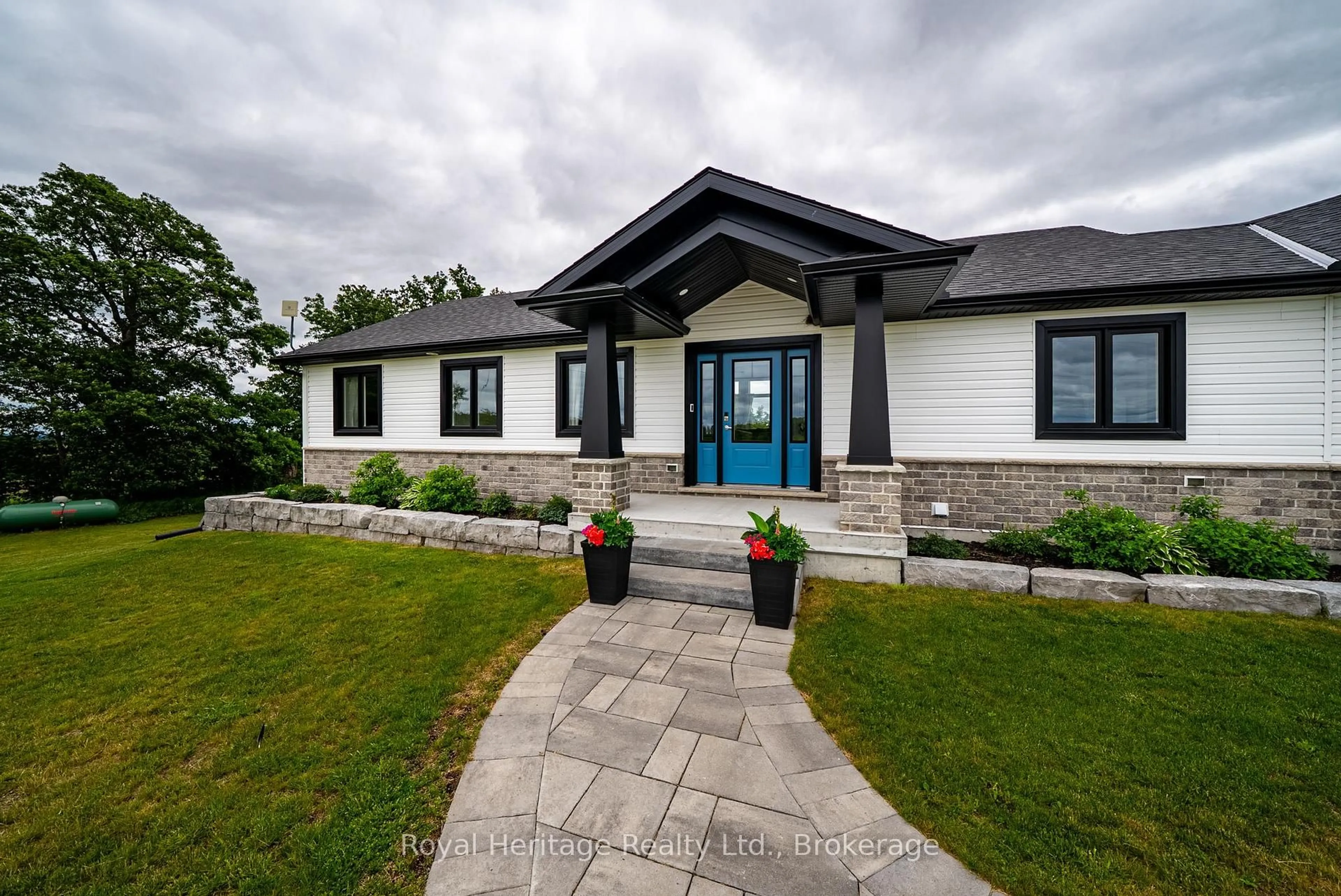 Home with brick exterior material, unknown for 12437 2nd Line Rd, Alnwick/Haldimand Ontario K0K 2X0
