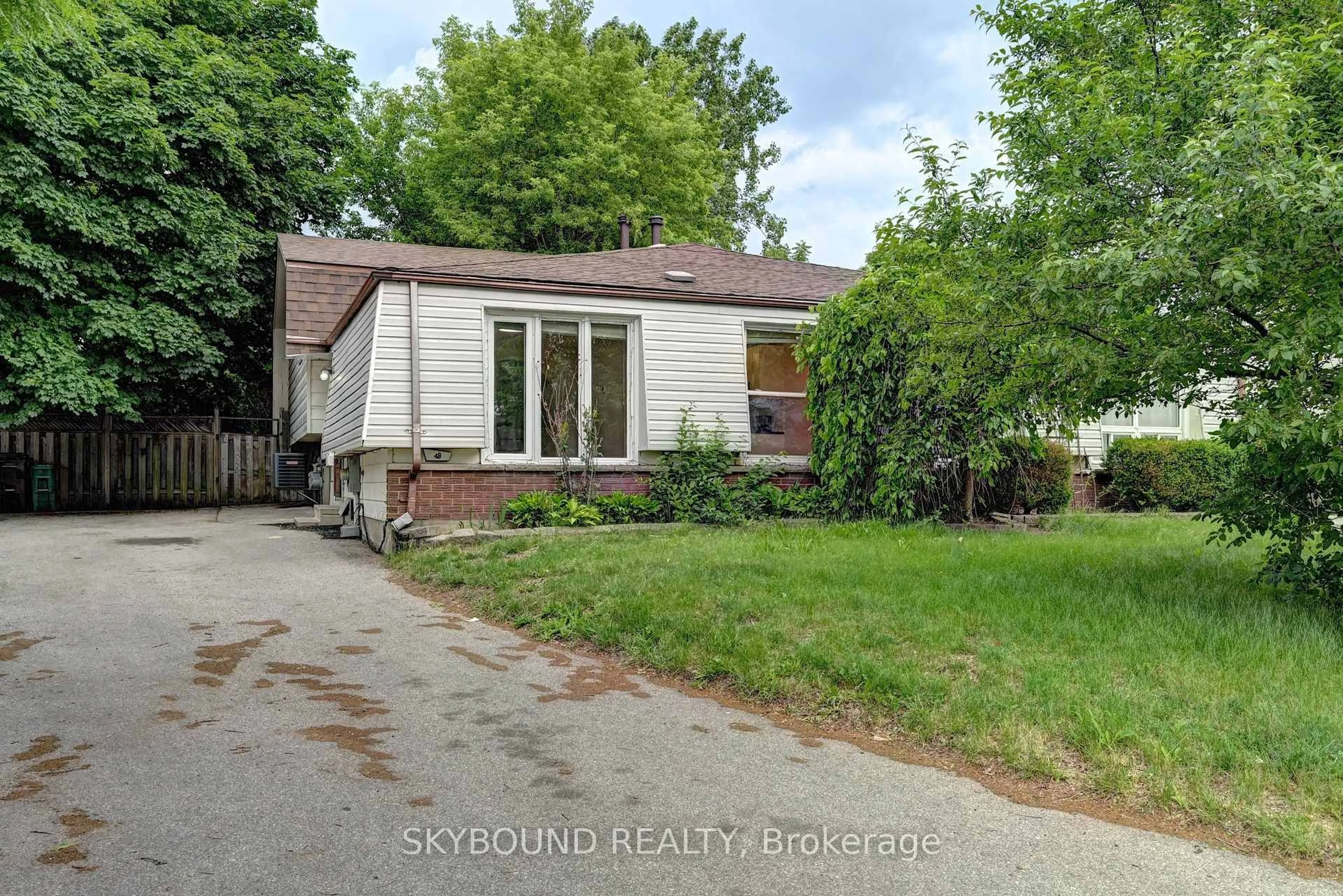 Home with brick exterior material, street for 48 Cluthe Cres, Kitchener Ontario N2P 1M8