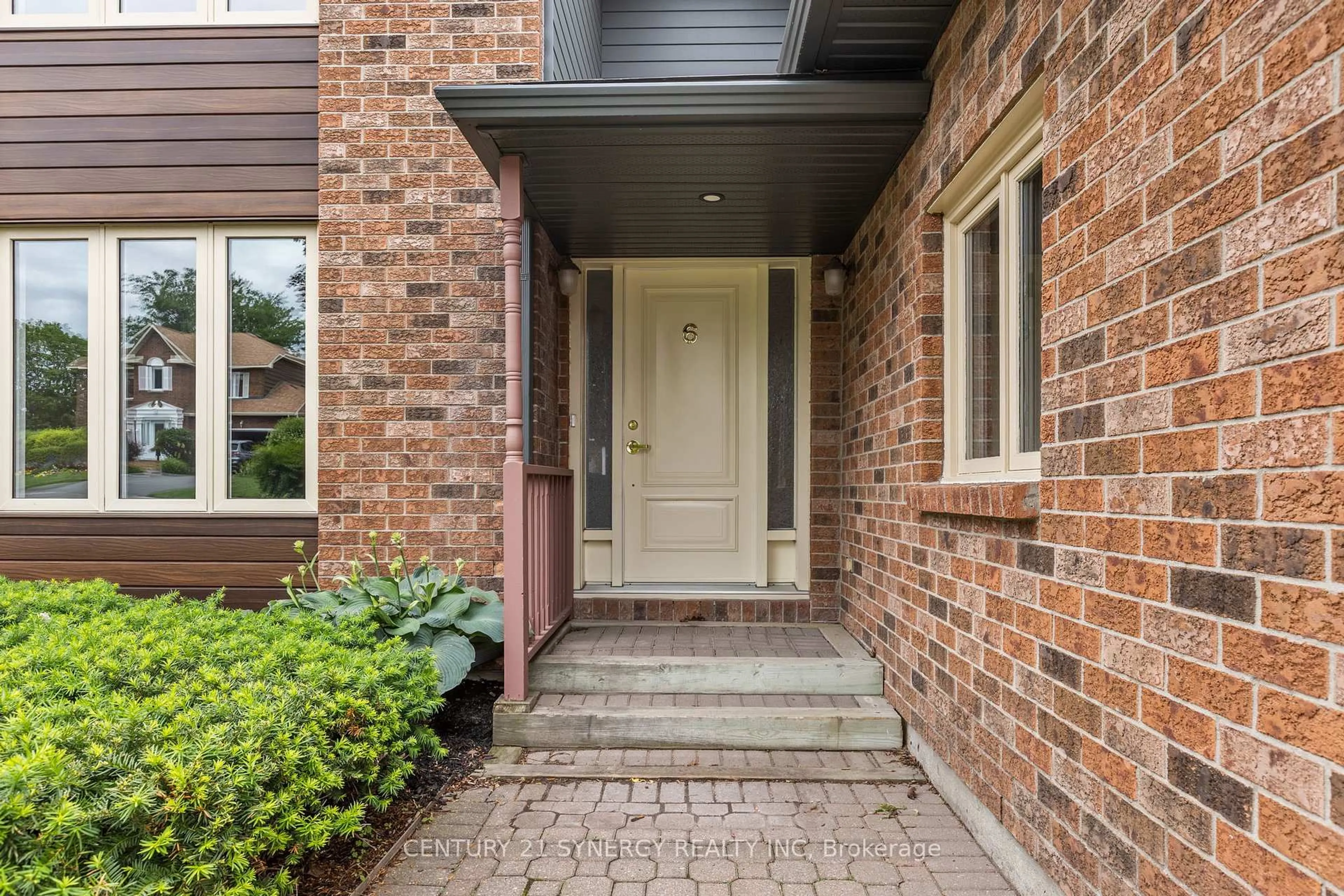 Unknown for 6 Fessenden Way, Ottawa Ontario K2L 3L1