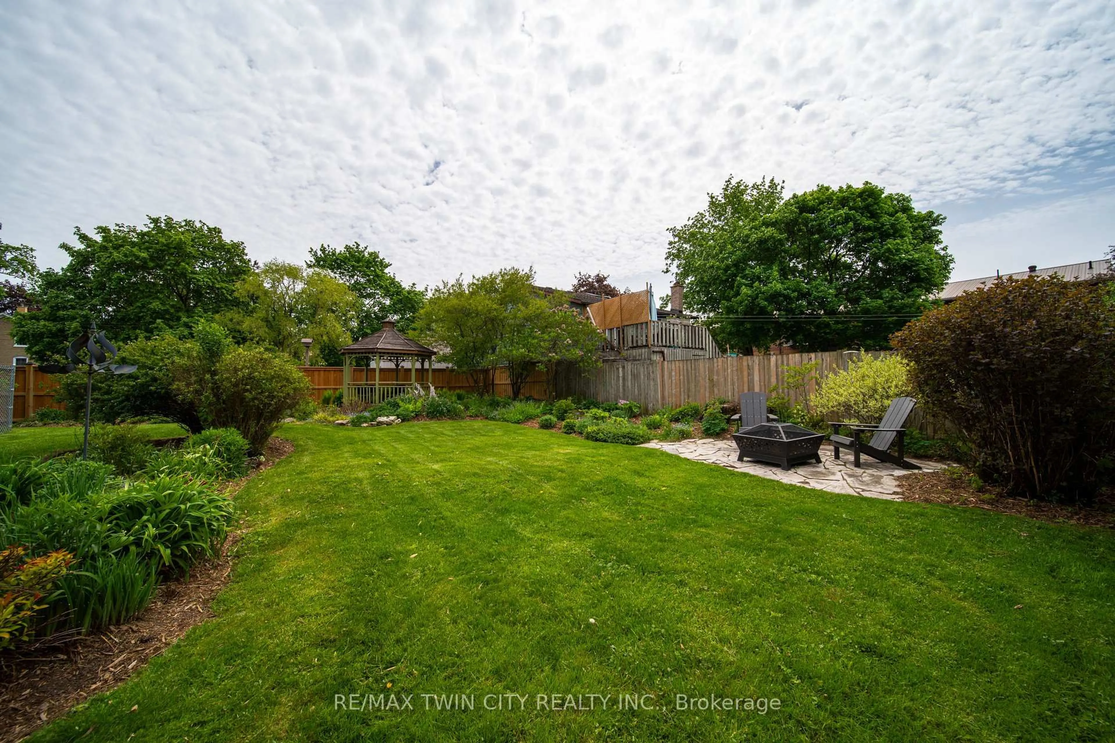 Patio, unknown for 7 Mill St, Blandford-Blenheim Ontario N0J 1S0