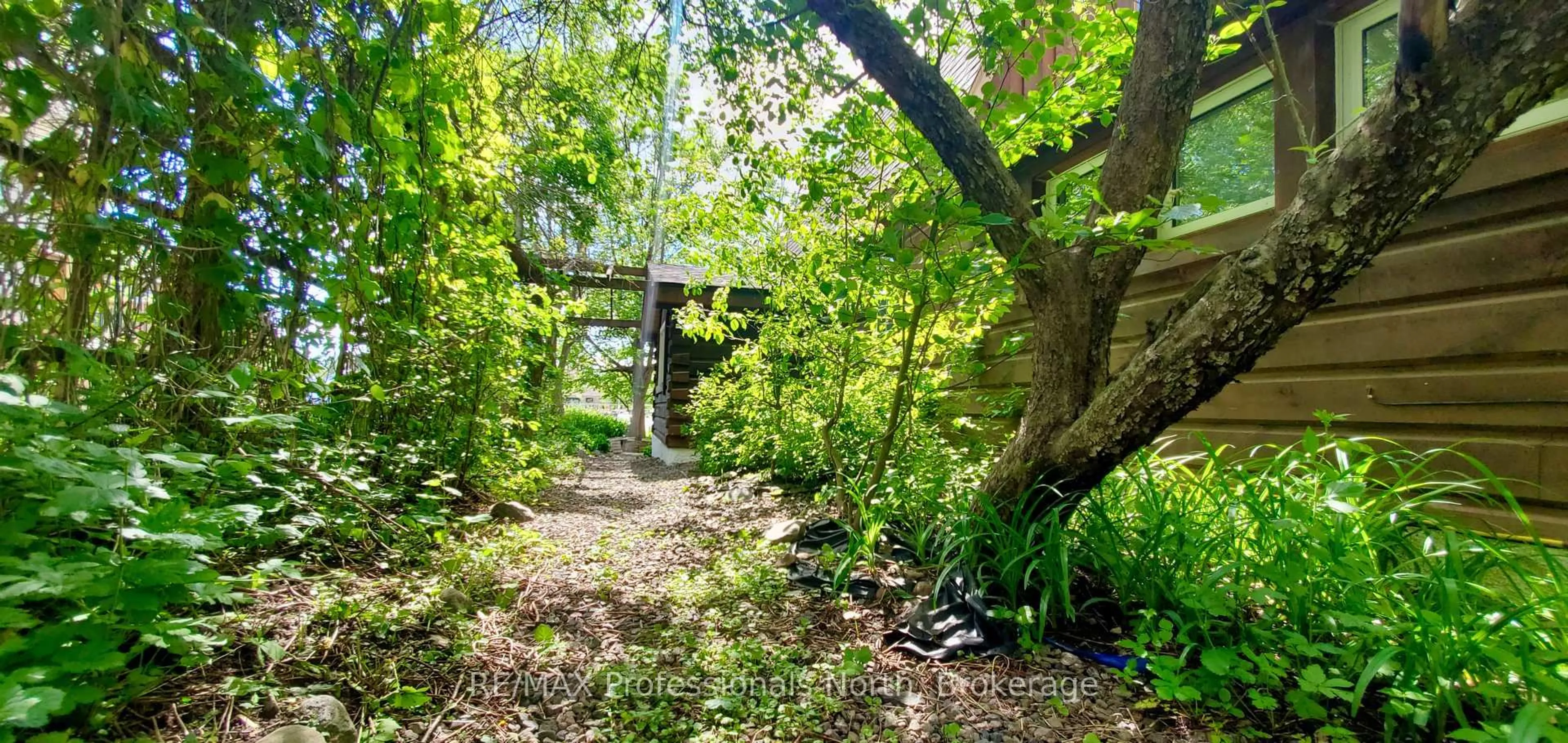 Unknown for 18 St. Germaine St, Minden Hills Ontario K0M 2K0