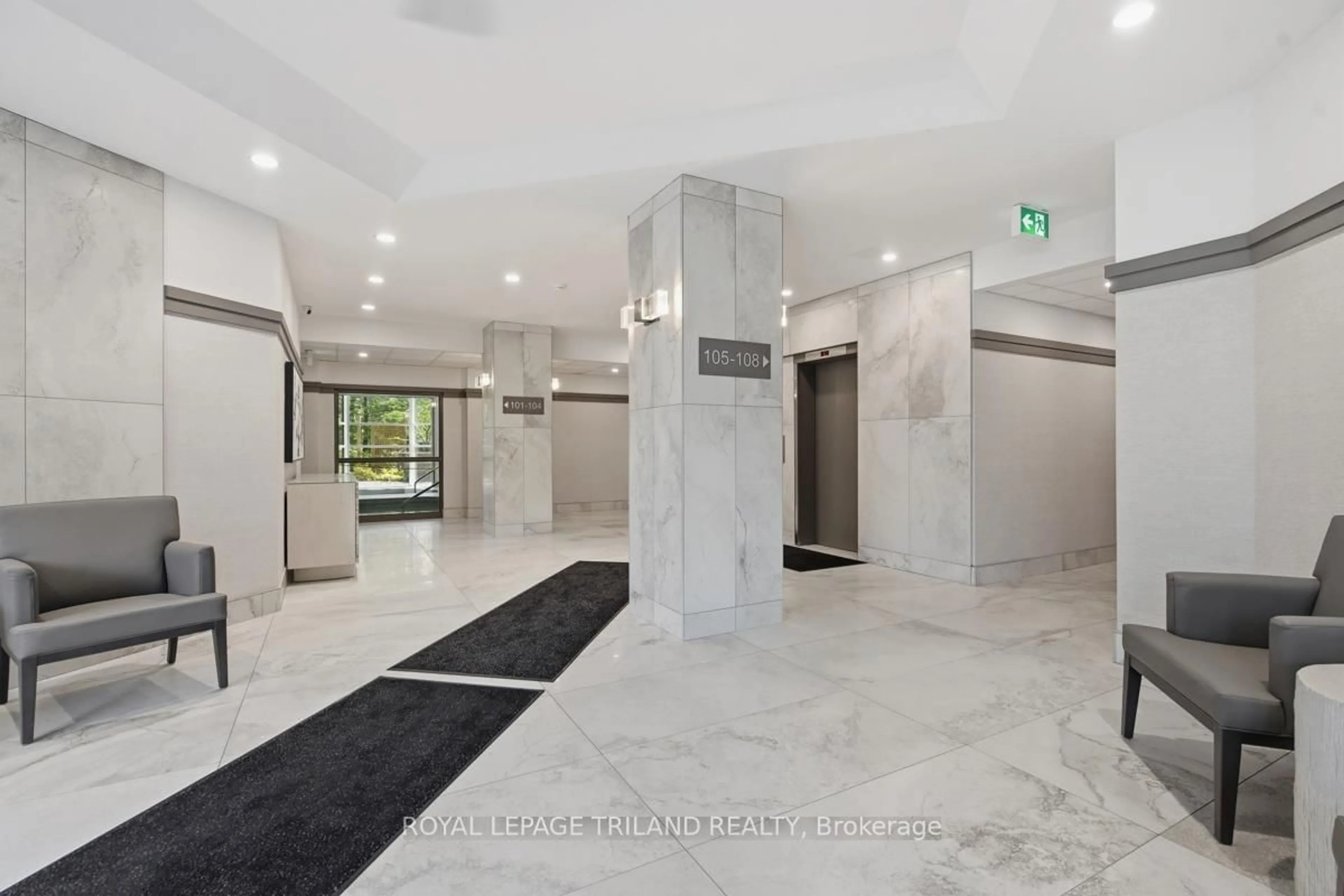 Lobby for 600 Talbot St #308, London East Ontario N6A 5L9